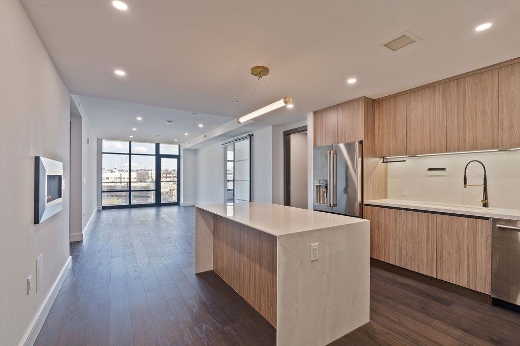 8701 CHURCHILL RD Unit: 502