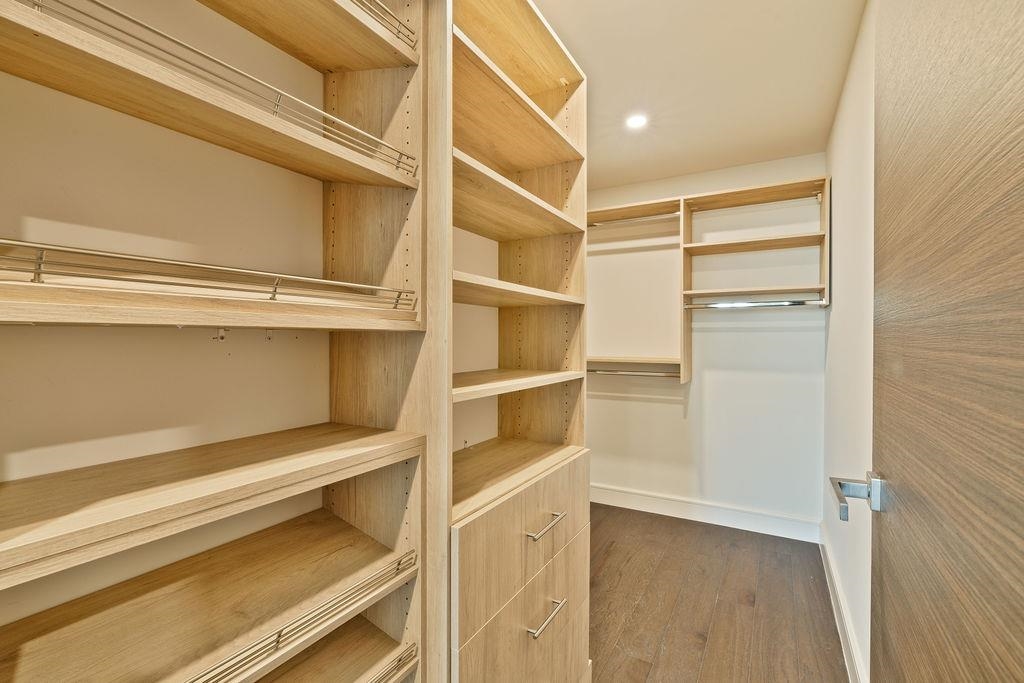 8701 CHURCHILL RD Unit: 502