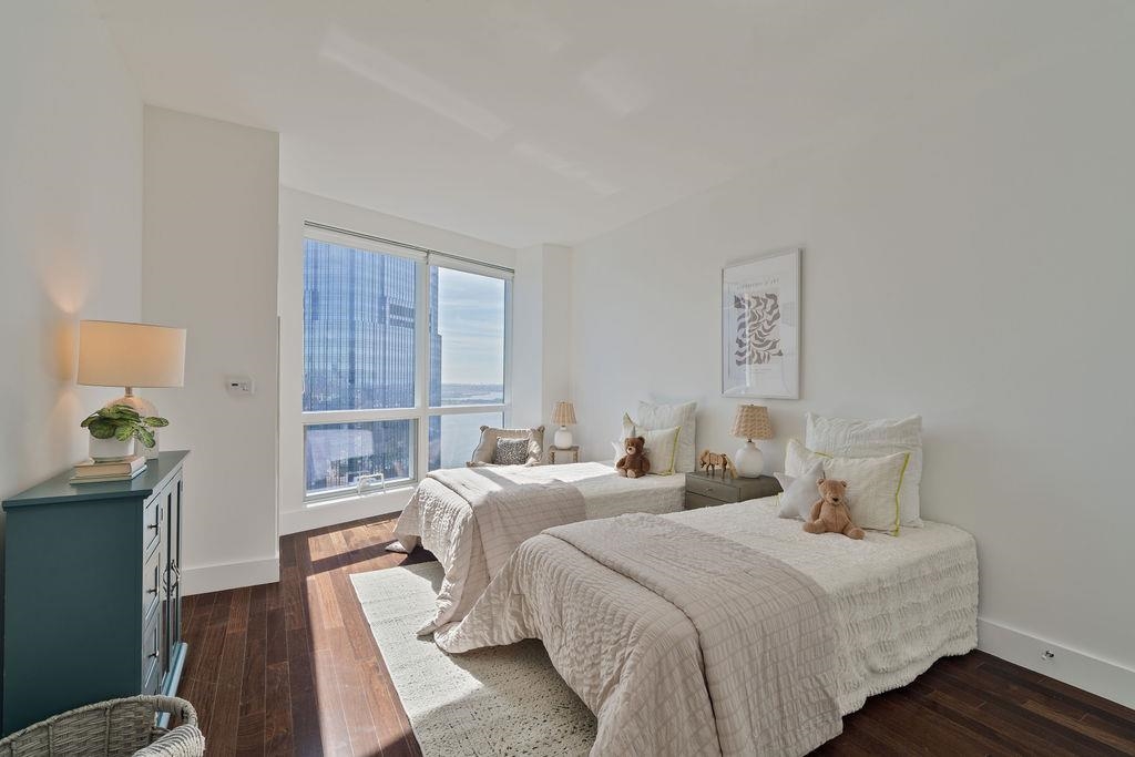 77 HUDSON ST Unit: PH 4505