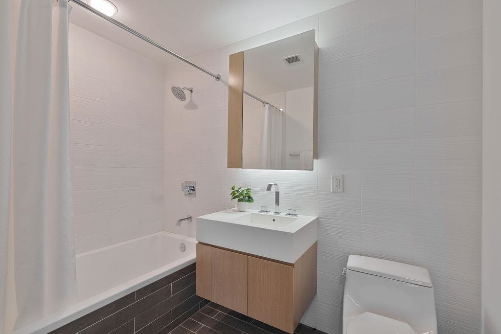 77 HUDSON ST Unit: PH 4505