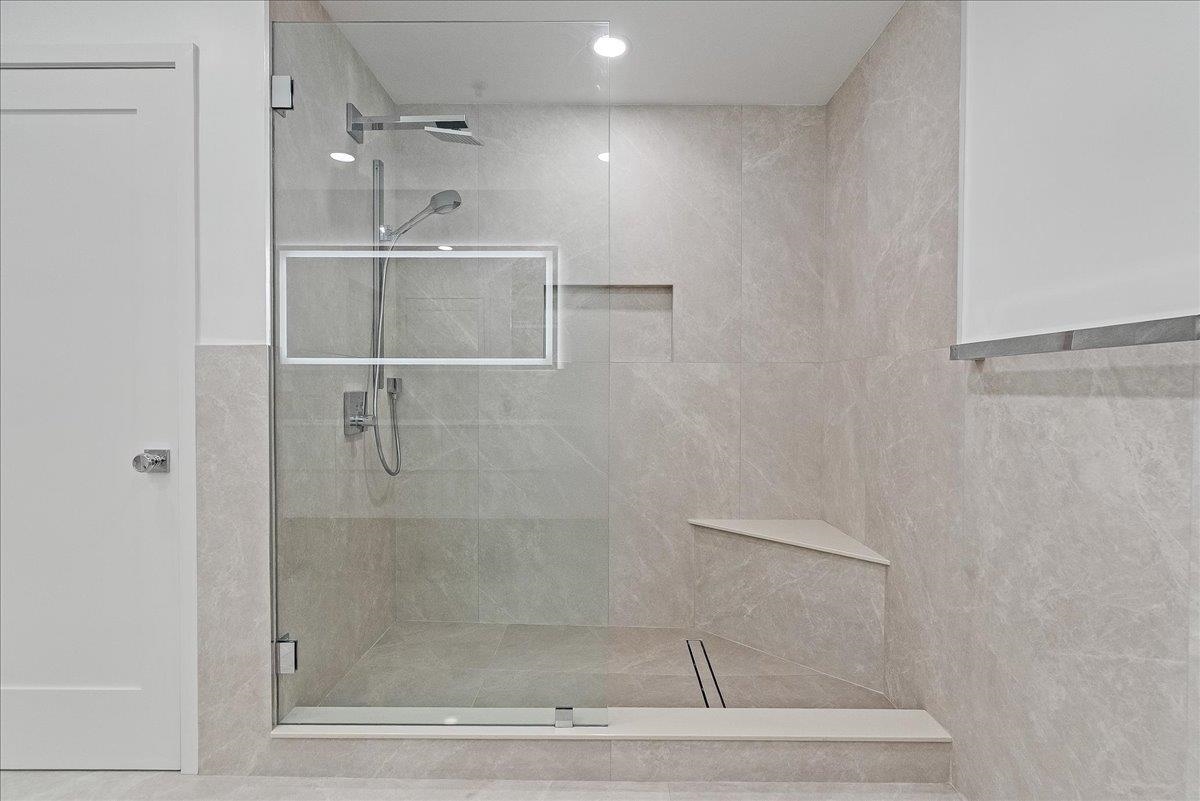 1125 MAXWELL LANE Unit: 440