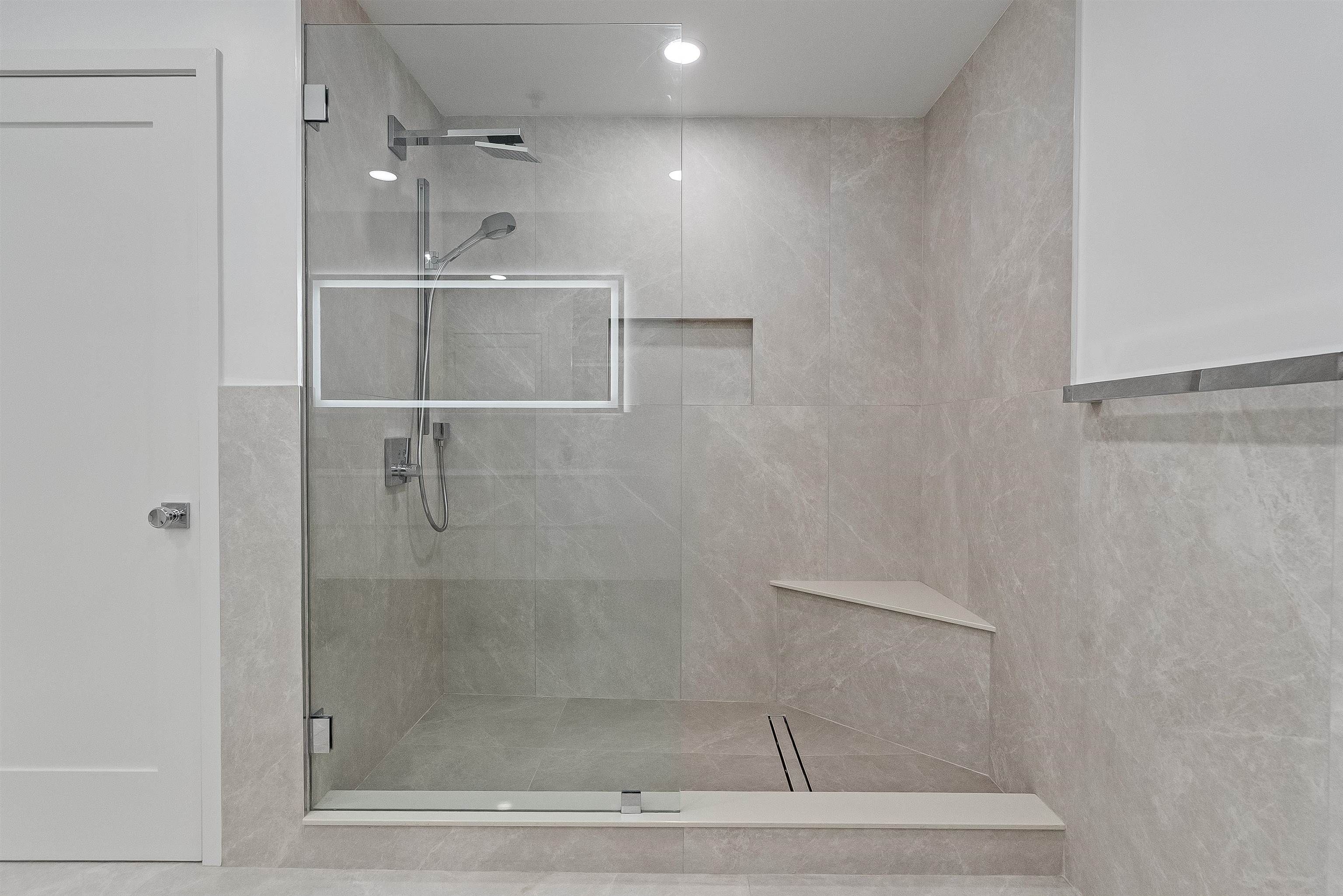 1125 MAXWELL LANE Unit: 440