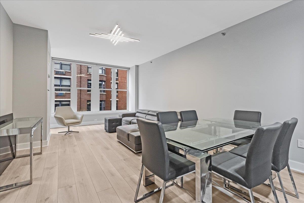 1125 MAXWELL LANE Unit: 440