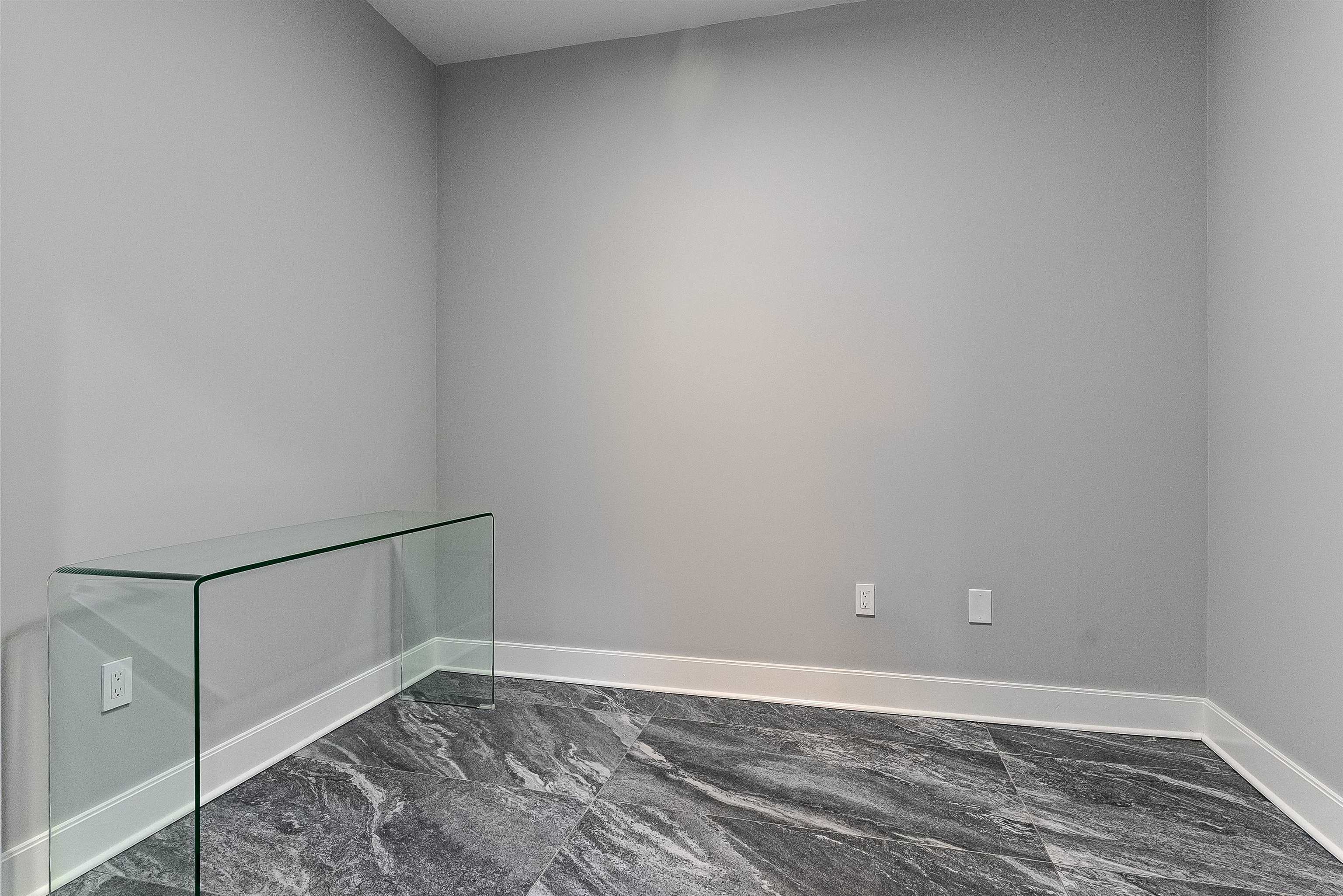 1125 MAXWELL LANE Unit: 440