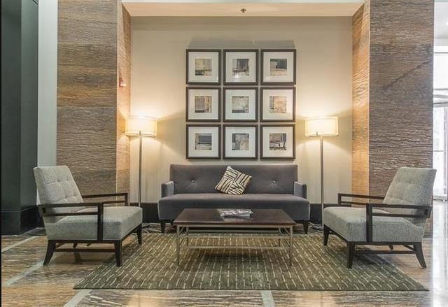 1125 MAXWELL LANE Unit: 440