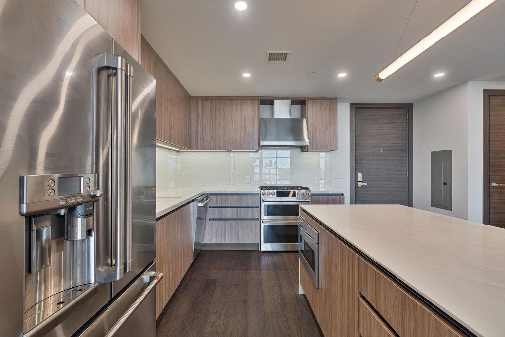 8701 CHURCHILL RD Unit: 502