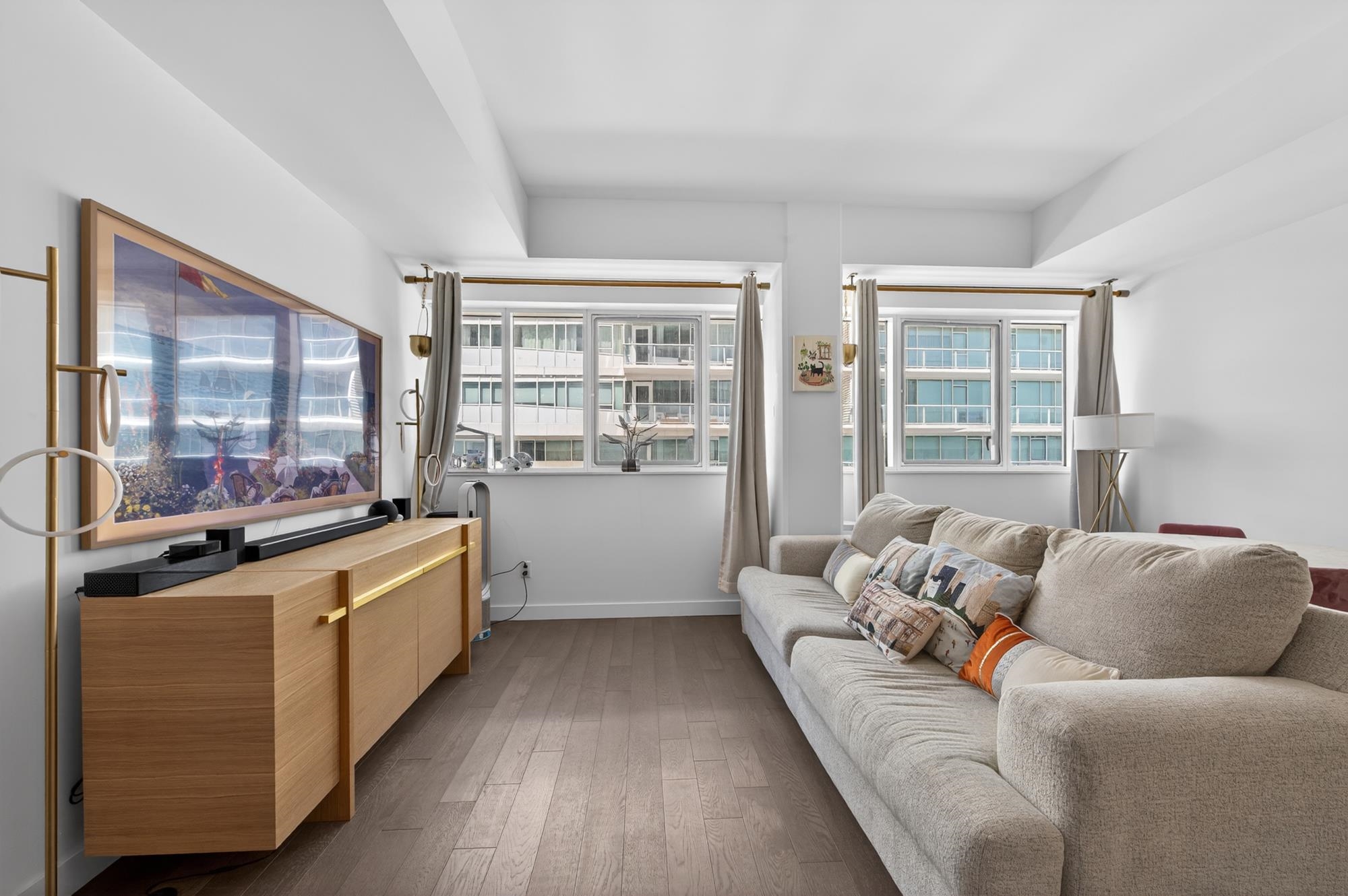 800 AVENUE AT PORT IMPERIAL Unit: 515