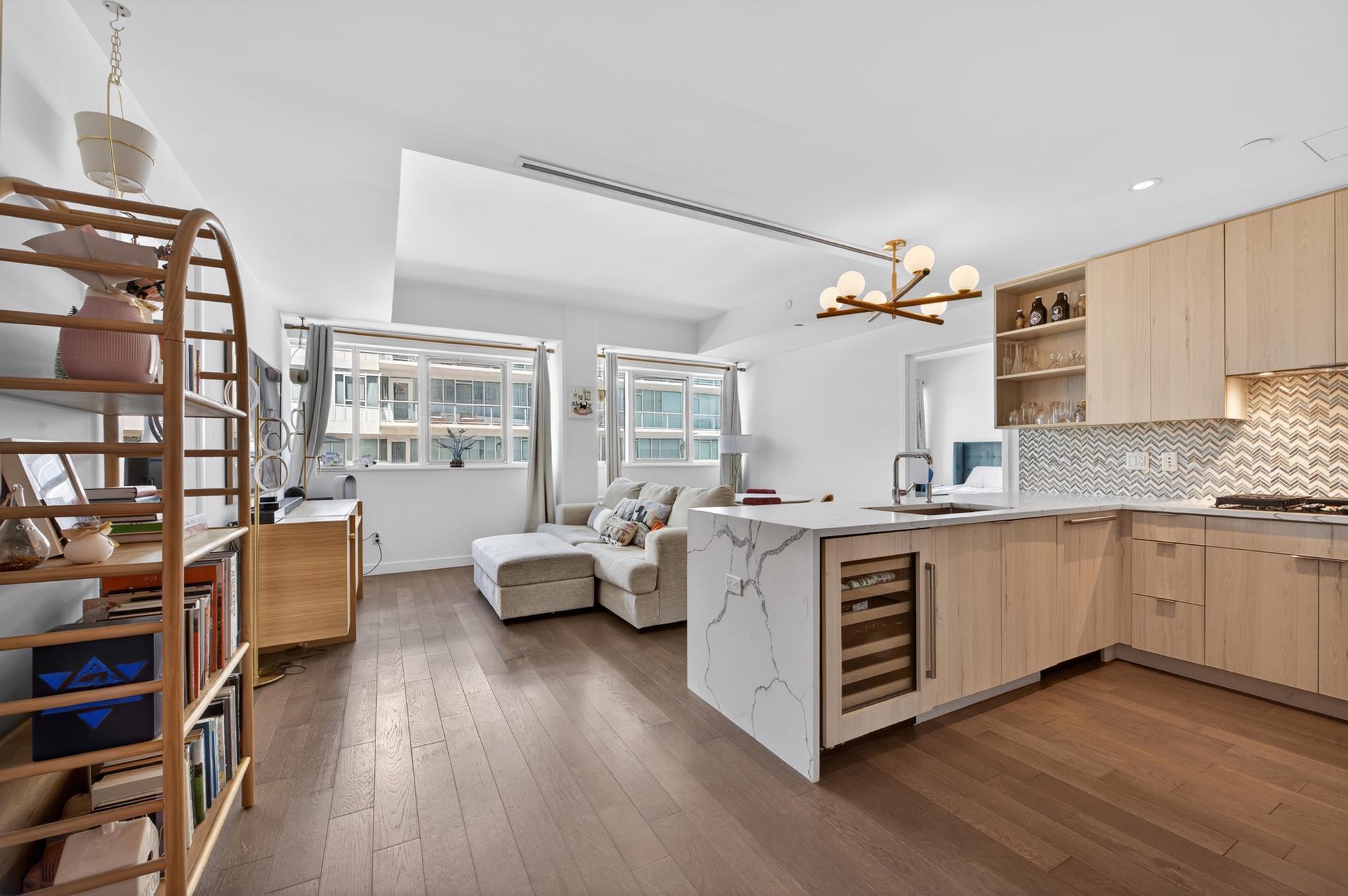 800 AVENUE AT PORT IMPERIAL Unit: 515