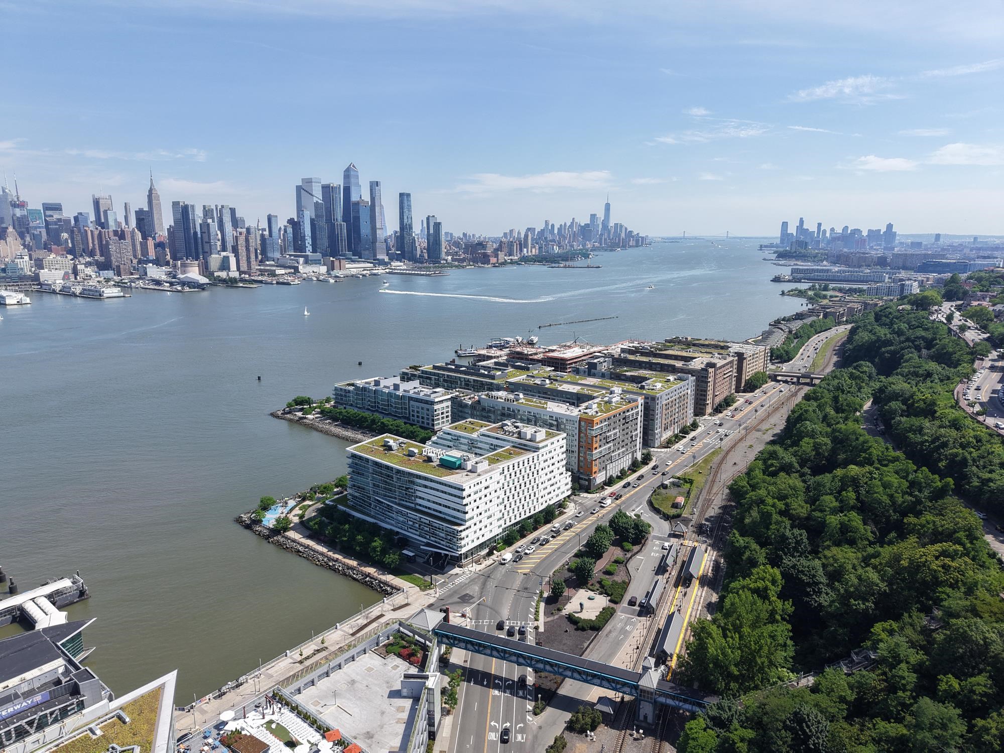 800 AVENUE AT PORT IMPERIAL Unit: 515
