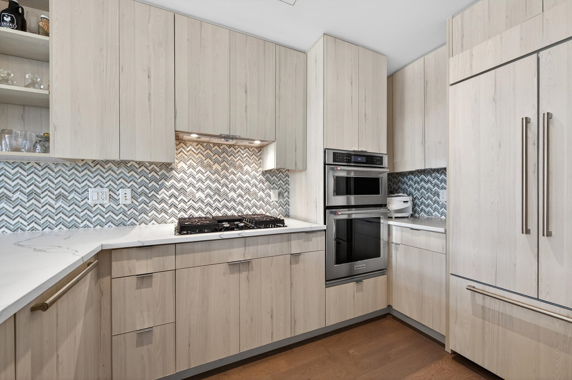 800 AVENUE AT PORT IMPERIAL Unit: 515