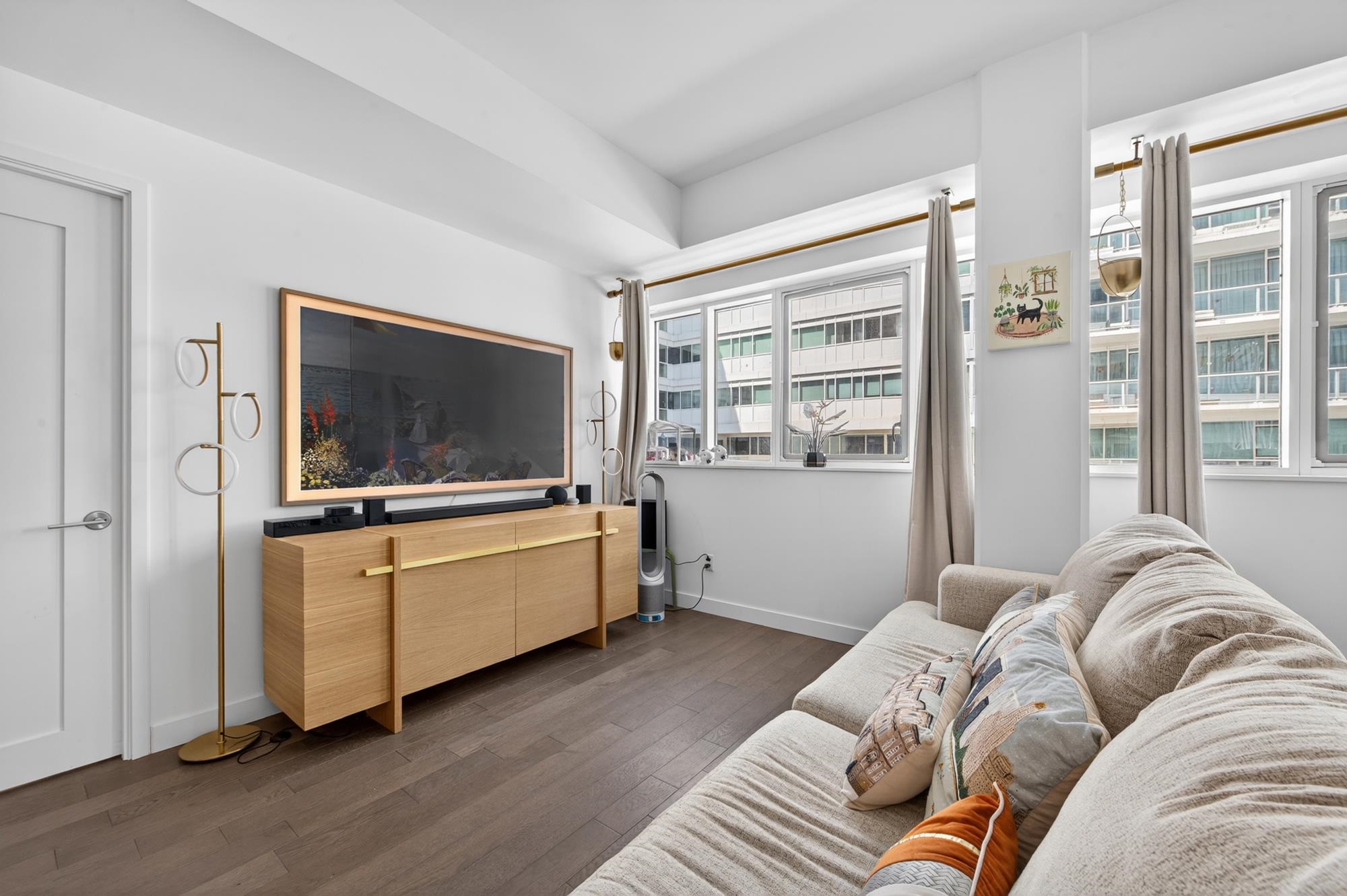 800 AVENUE AT PORT IMPERIAL Unit: 515