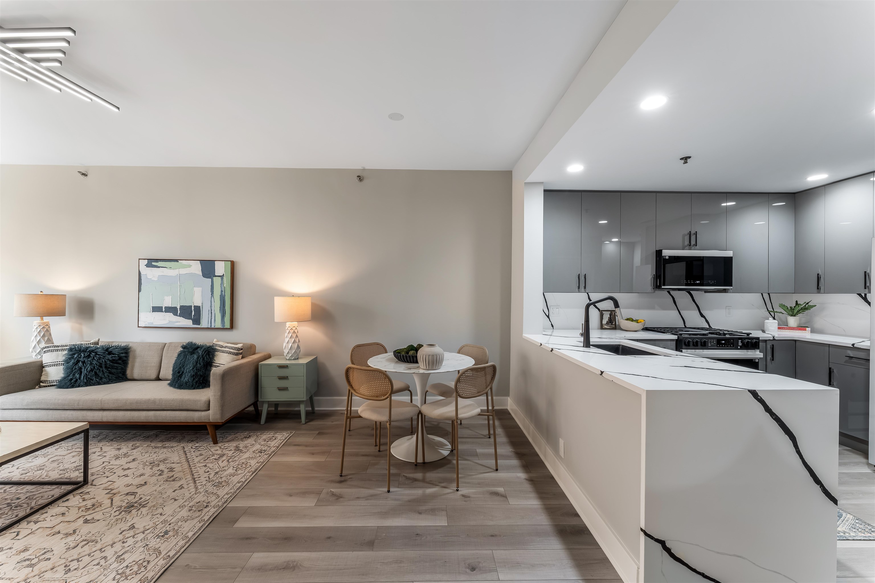 1125 MAXWELL LANE Unit: 440