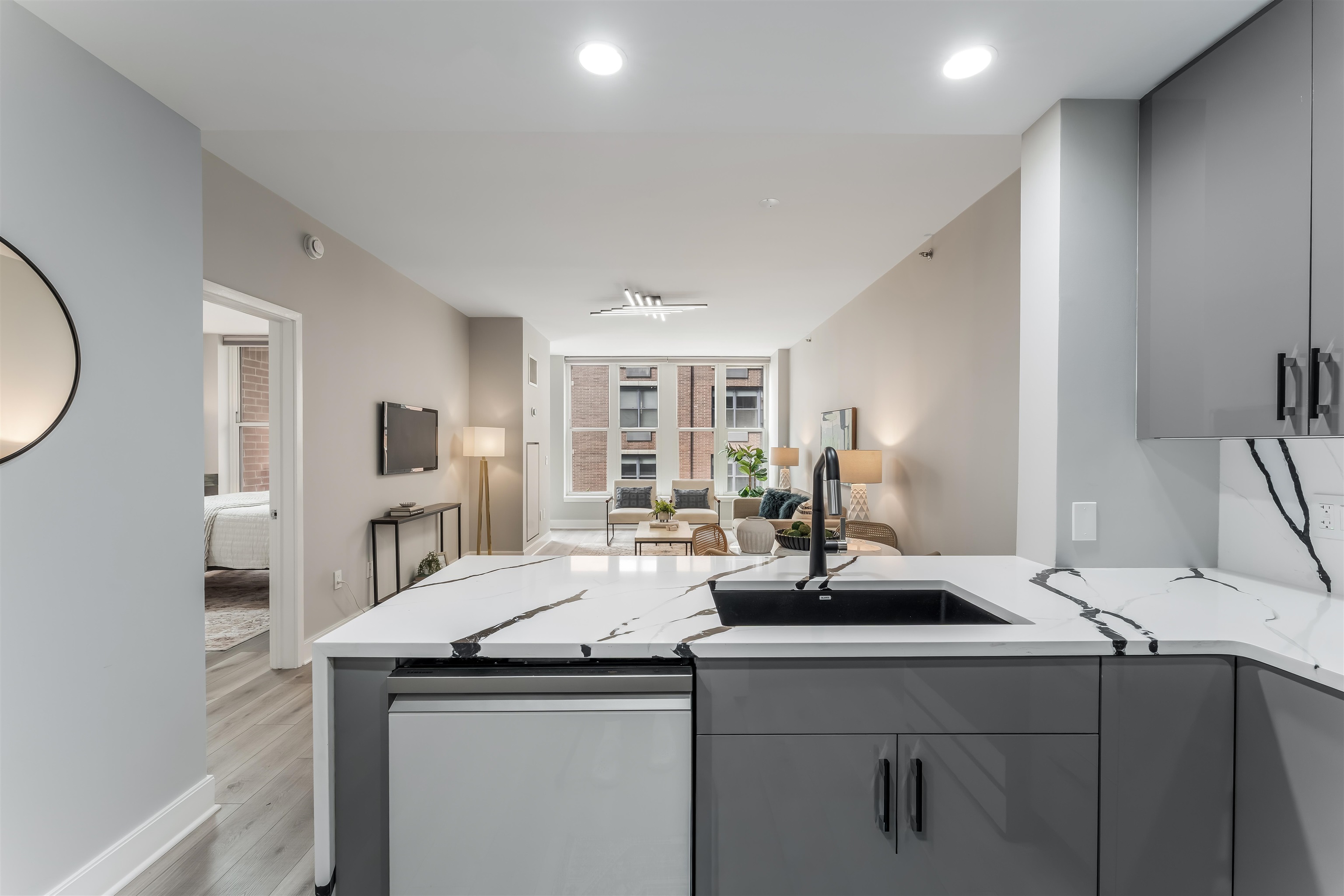 1125 MAXWELL LANE Unit: 440