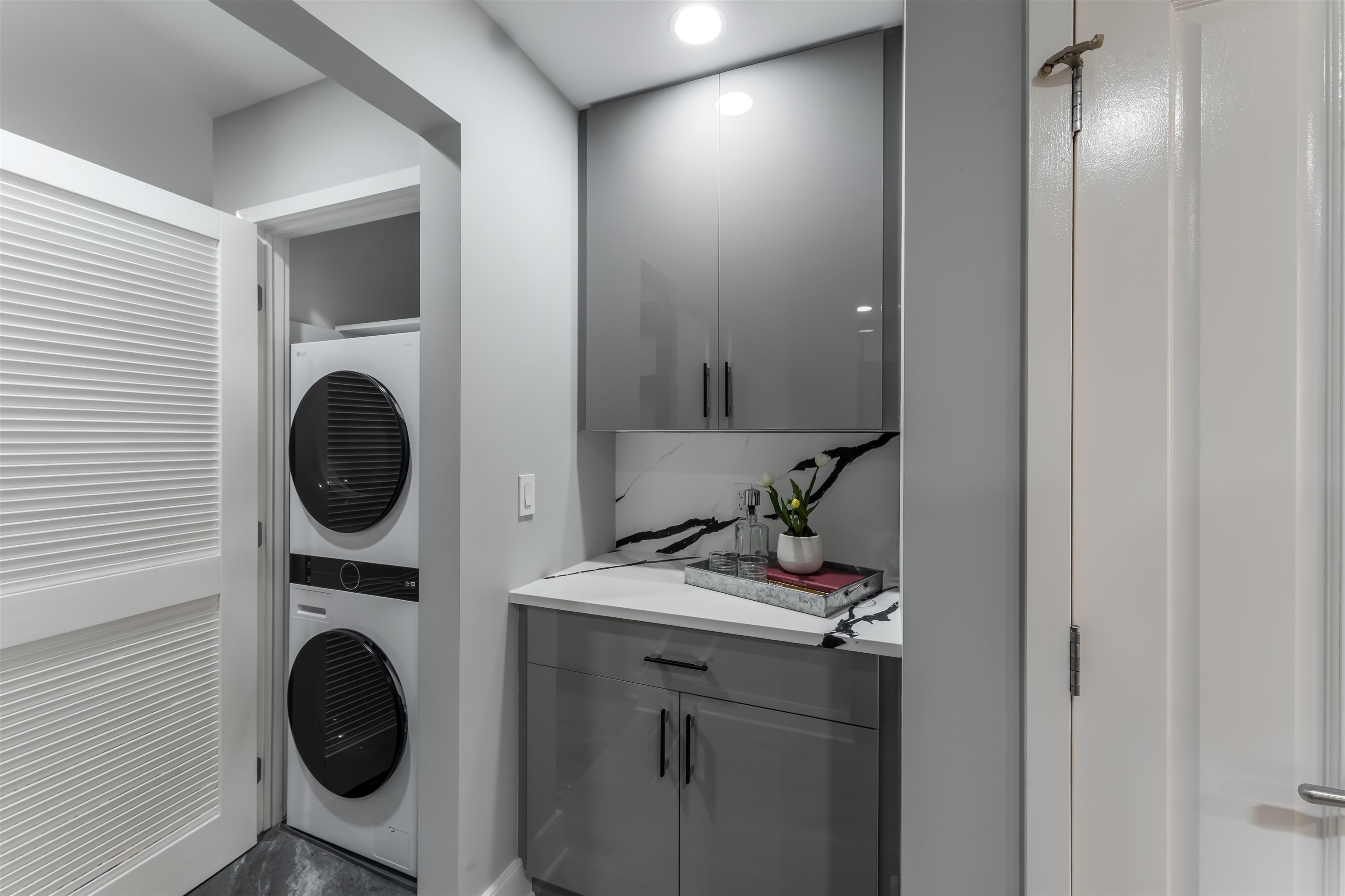 1125 MAXWELL LANE Unit: 440