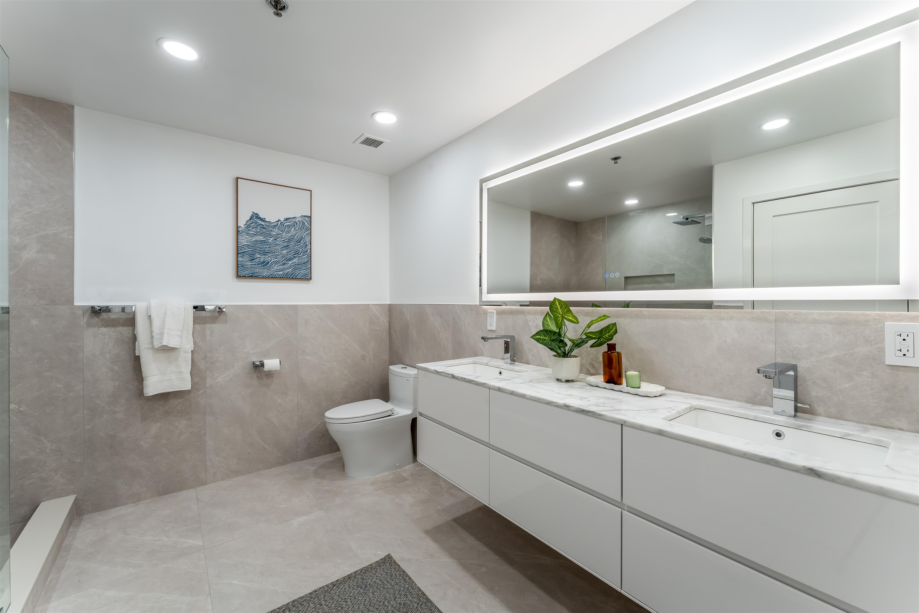 1125 MAXWELL LANE Unit: 440