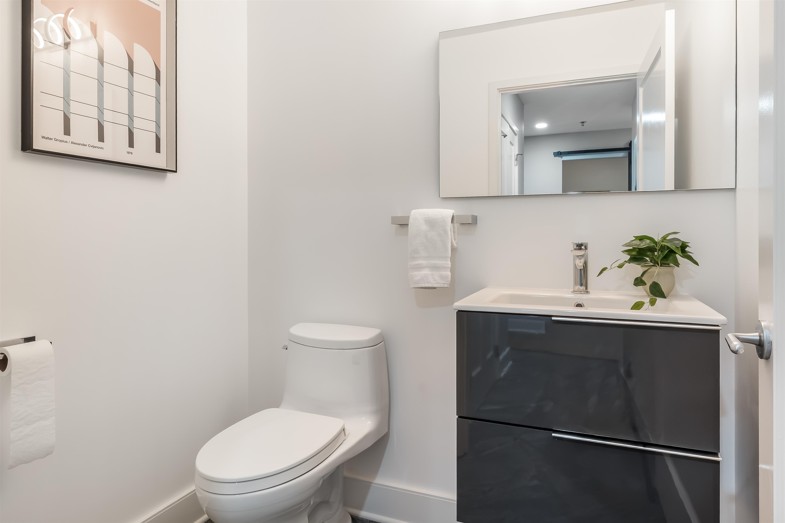 1125 MAXWELL LANE Unit: 440