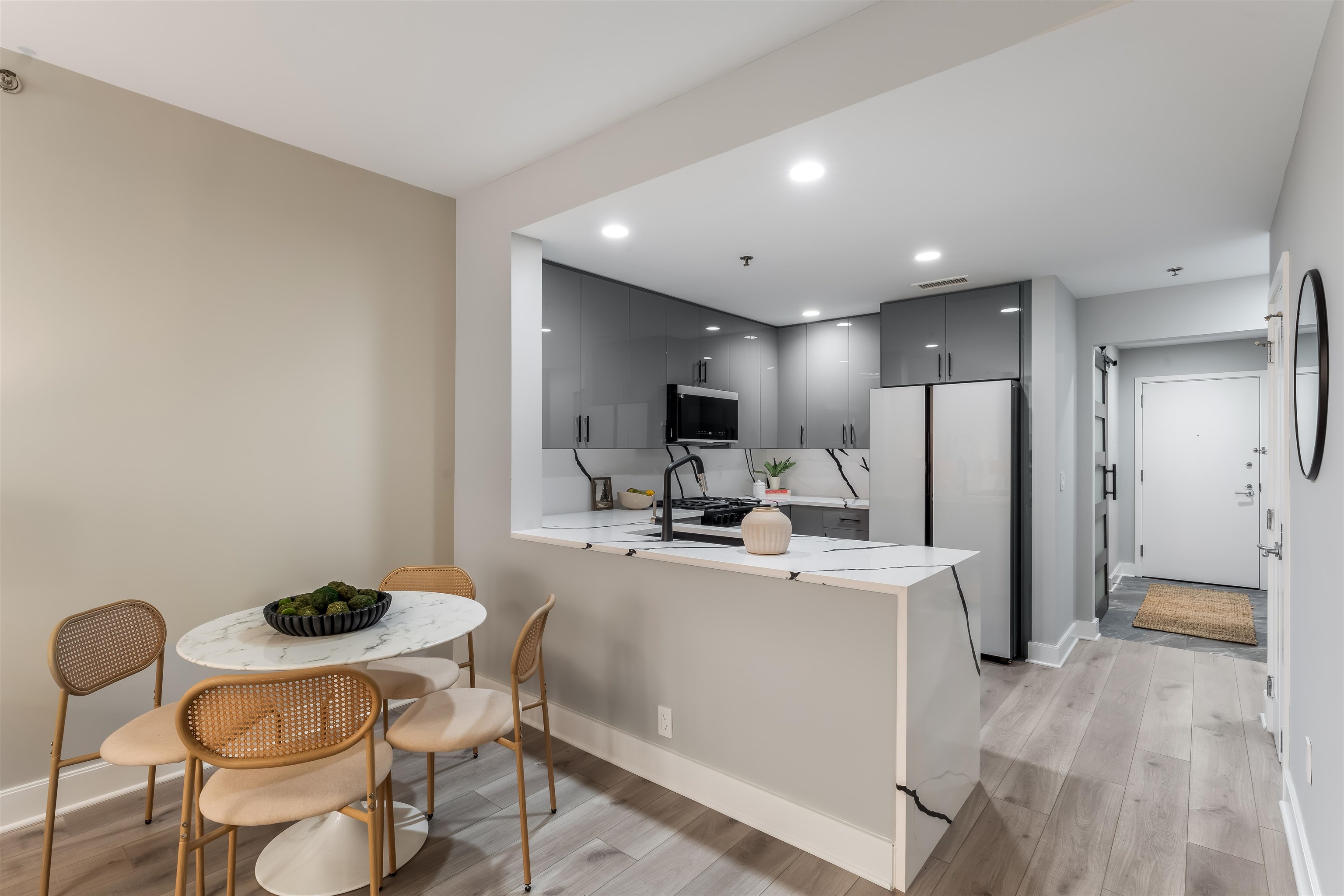1125 MAXWELL LANE Unit: 440