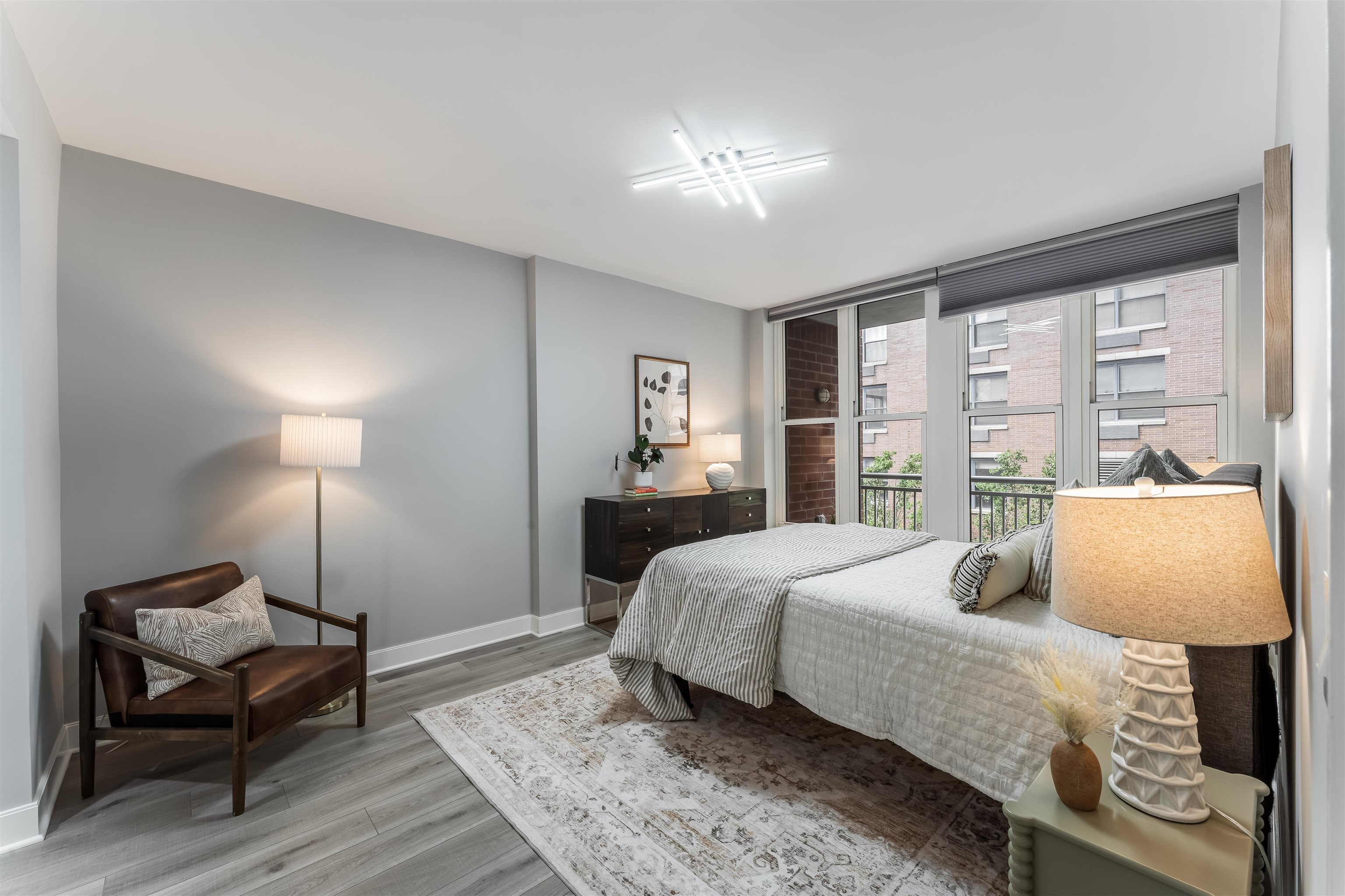 1125 MAXWELL LANE Unit: 440