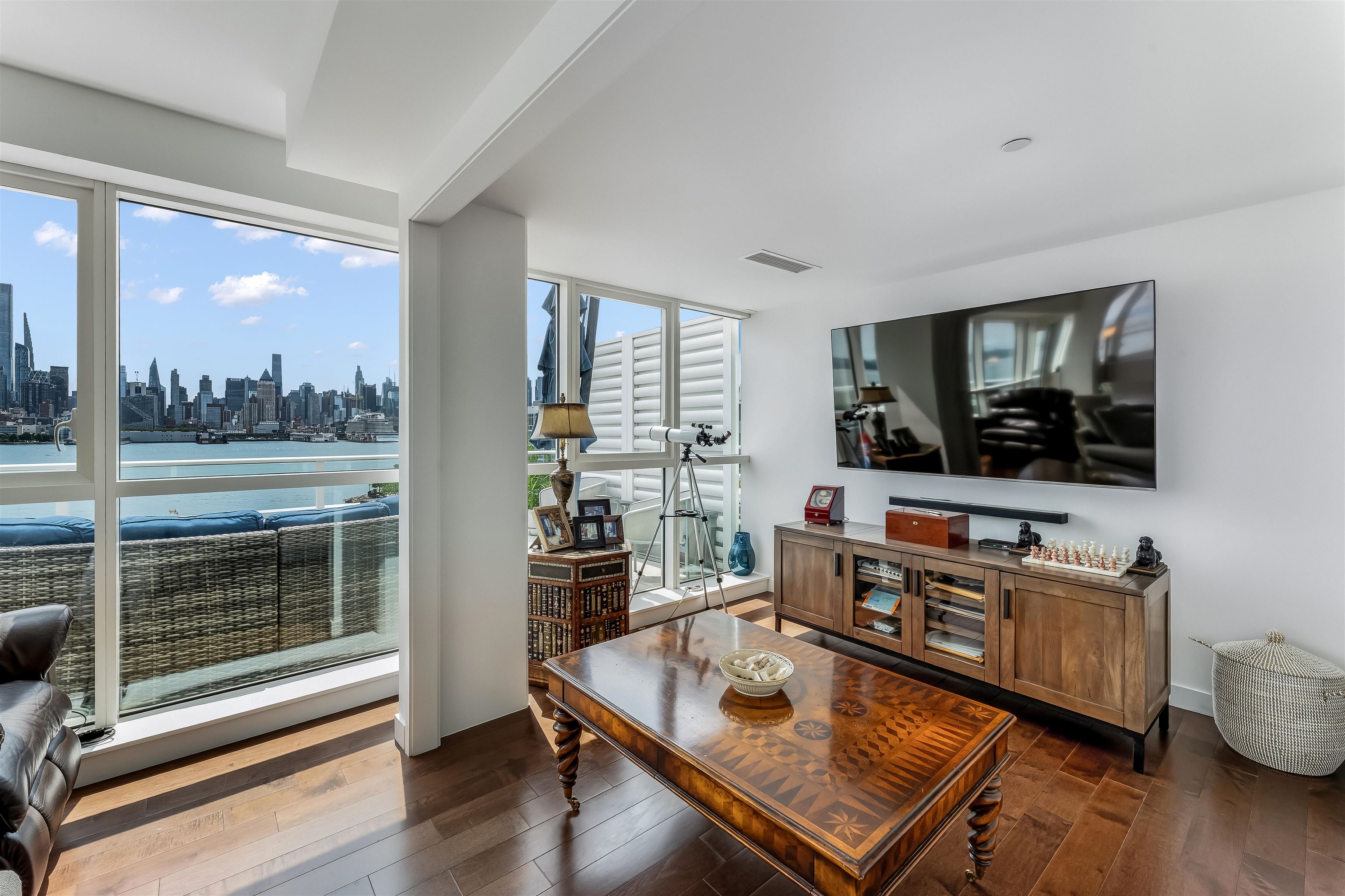 800 AVENUE AT PORT IMPERIAL Unit: 618