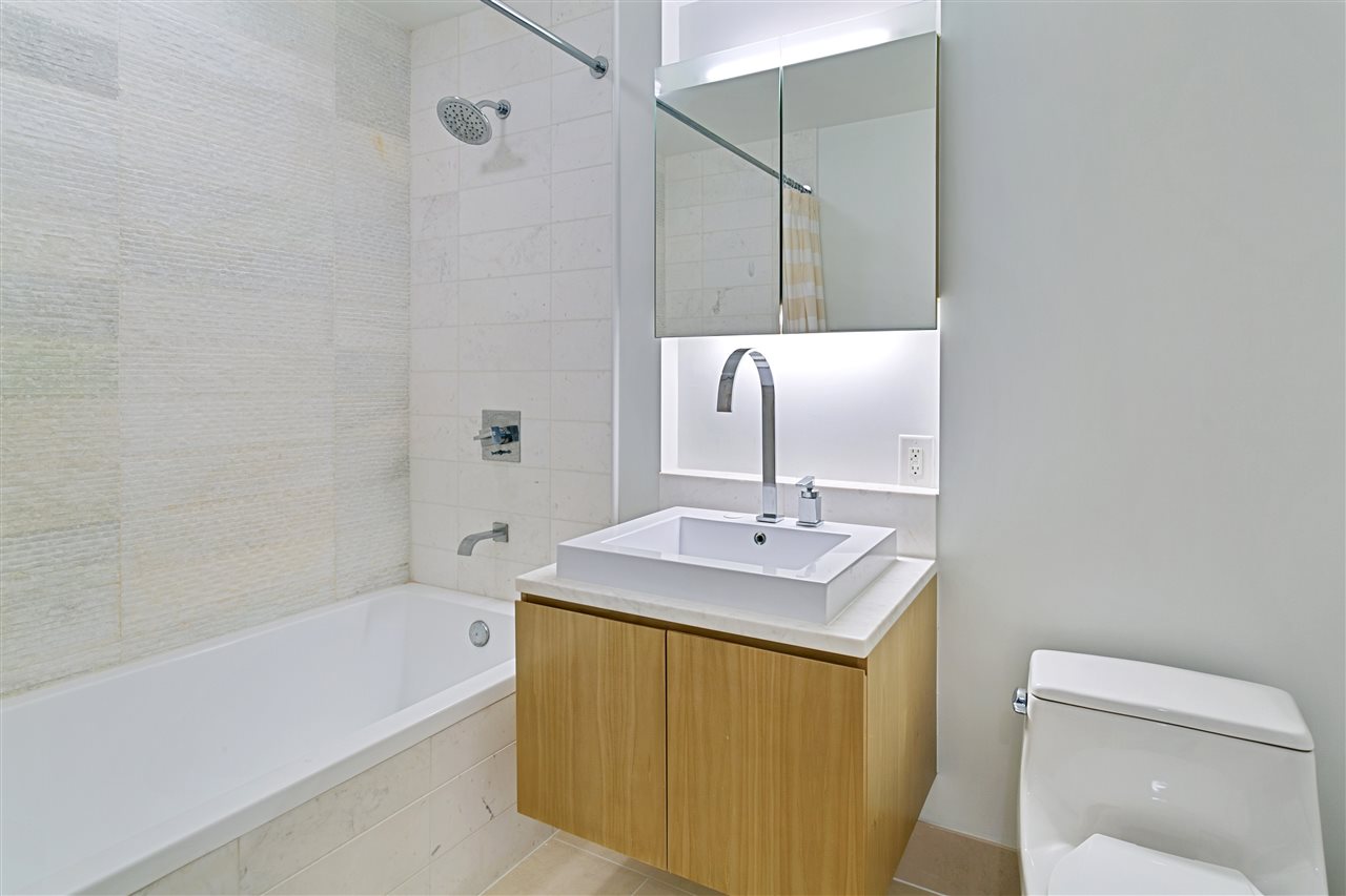 77 HUDSON ST Unit: 2309