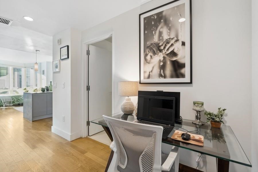 77 HUDSON ST Unit: 2612