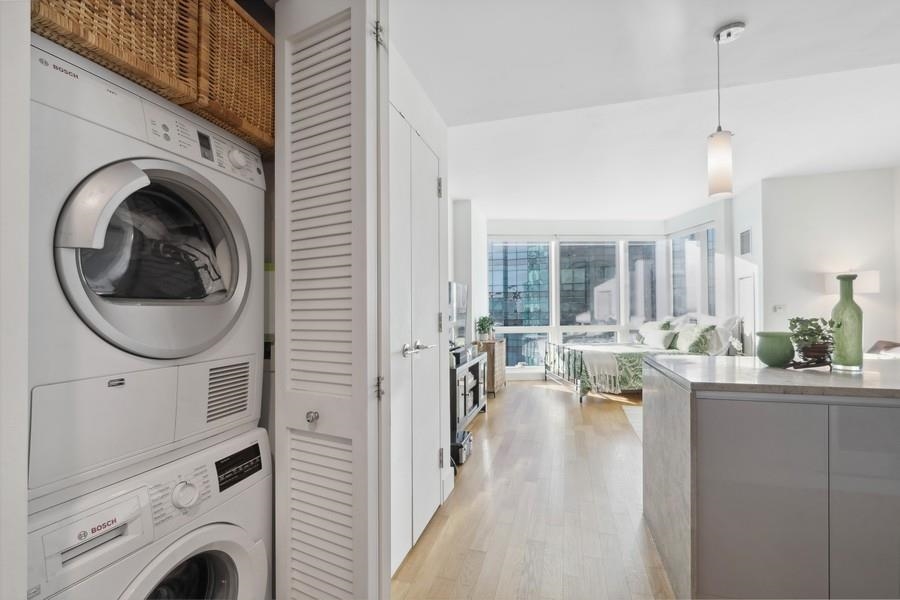77 HUDSON ST Unit: 2612