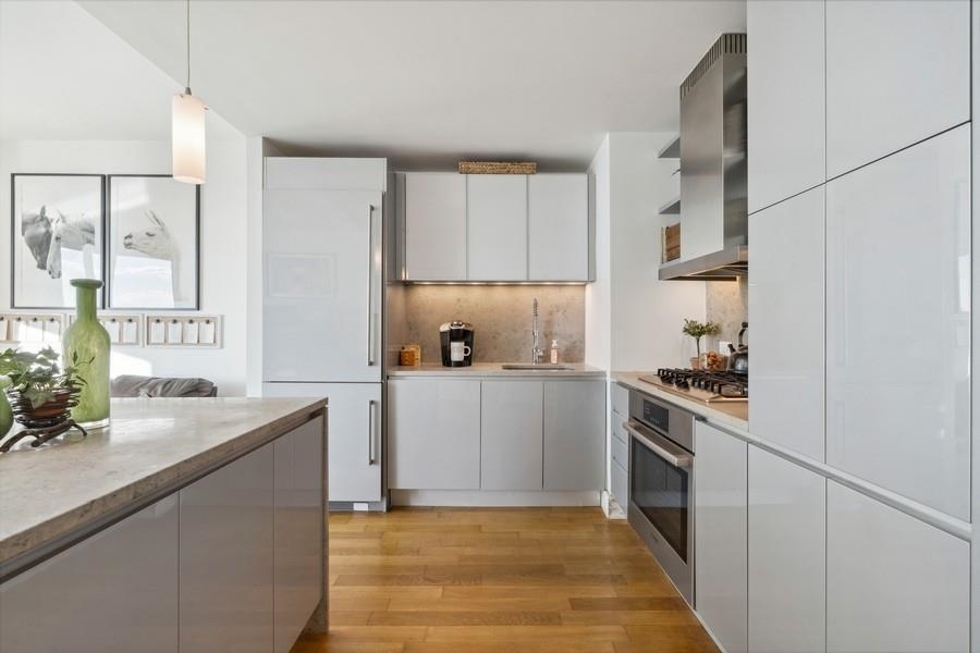 77 HUDSON ST Unit: 2612