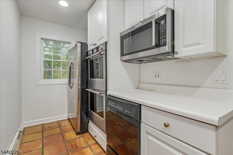 4 Edward Shippen Ln