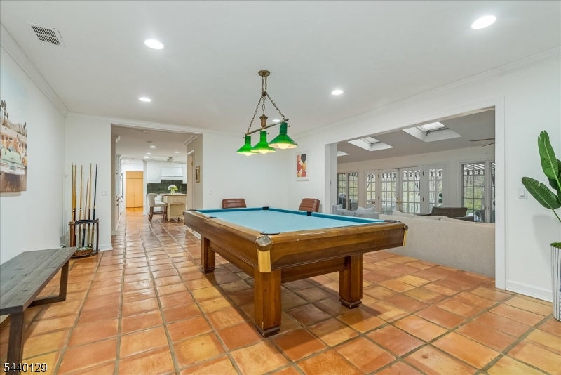 4 Edward Shippen Ln