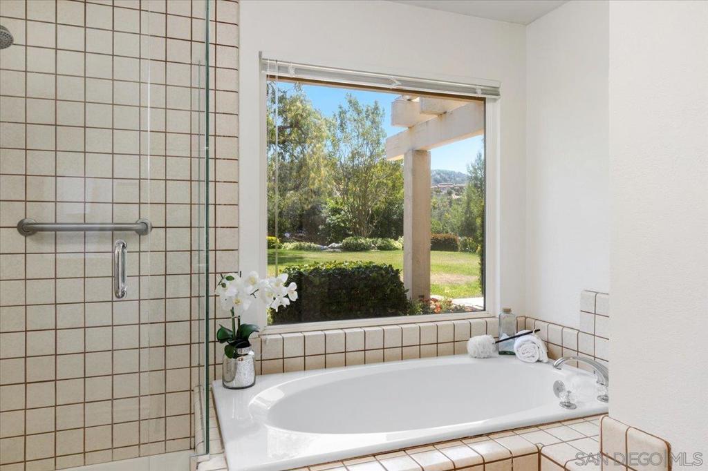 13217 Silver Saddle Ln