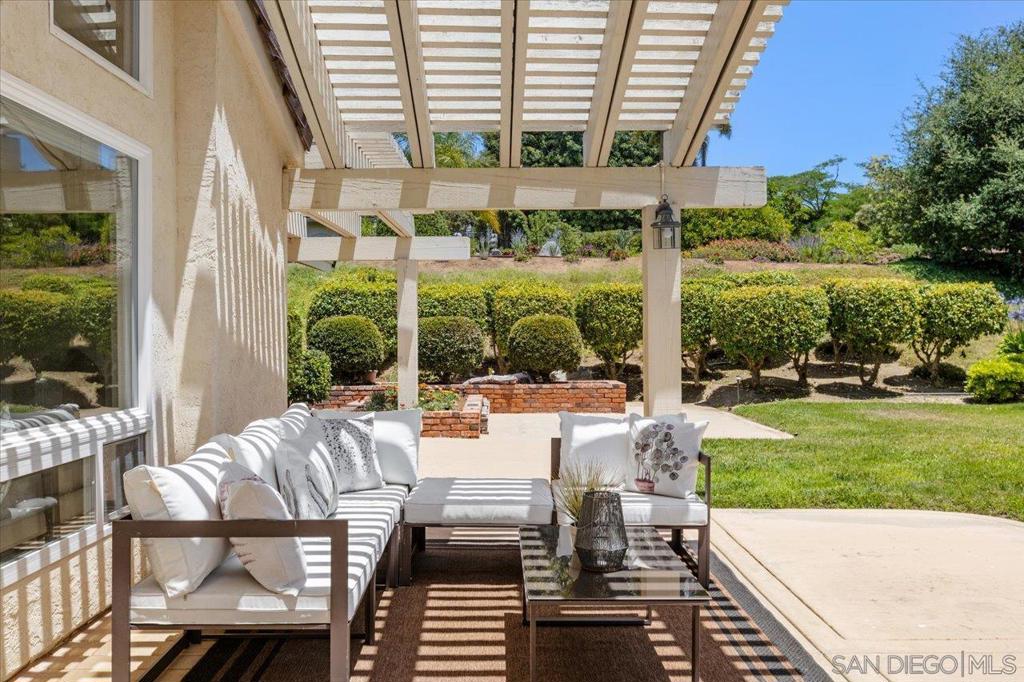 13217 Silver Saddle Ln