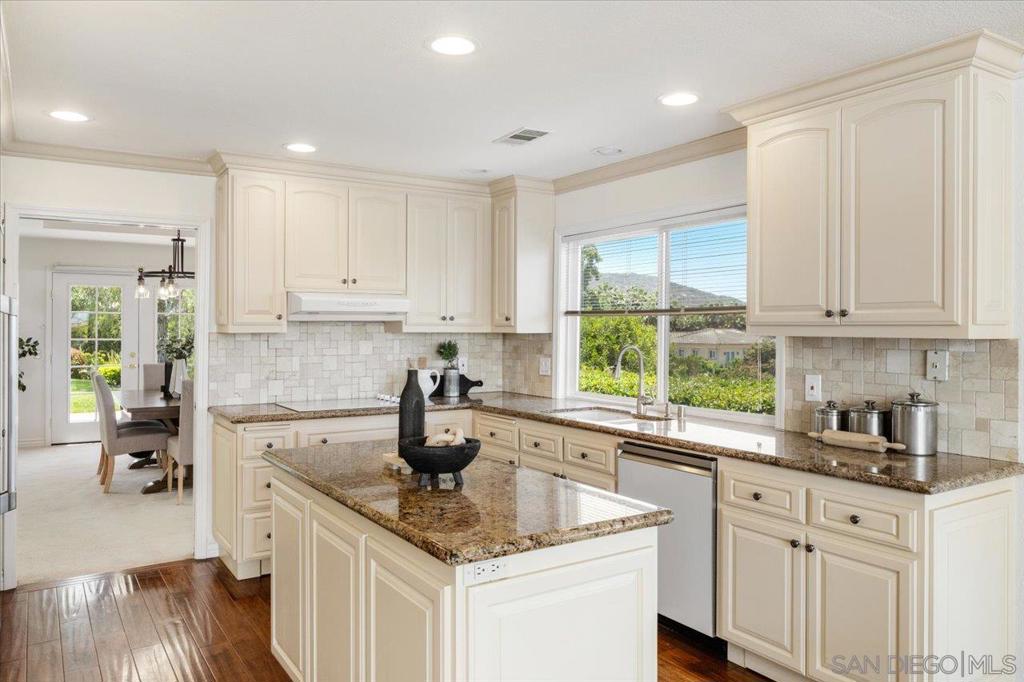 13217 Silver Saddle Ln