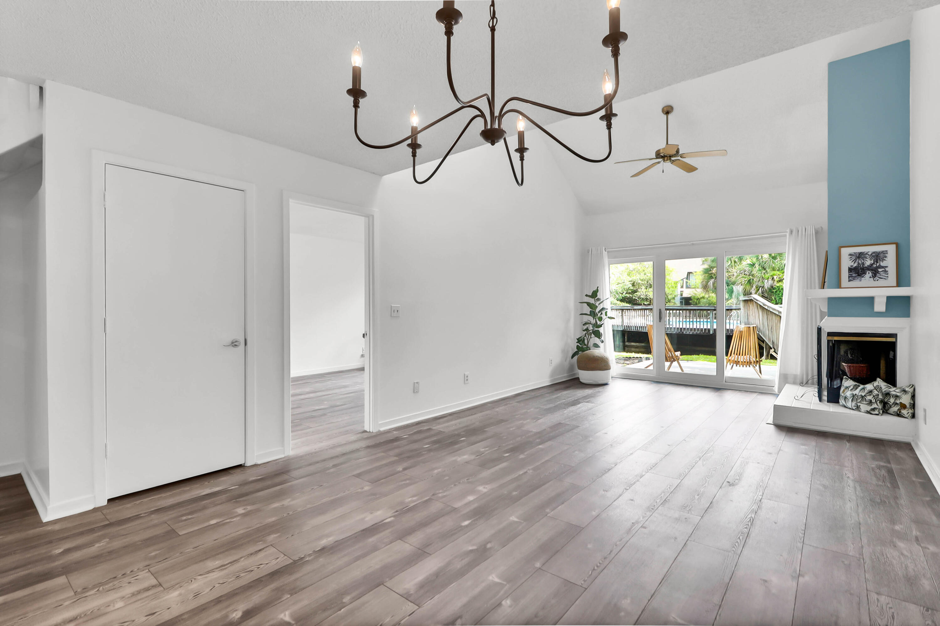 1136 Shadow Lake Circle