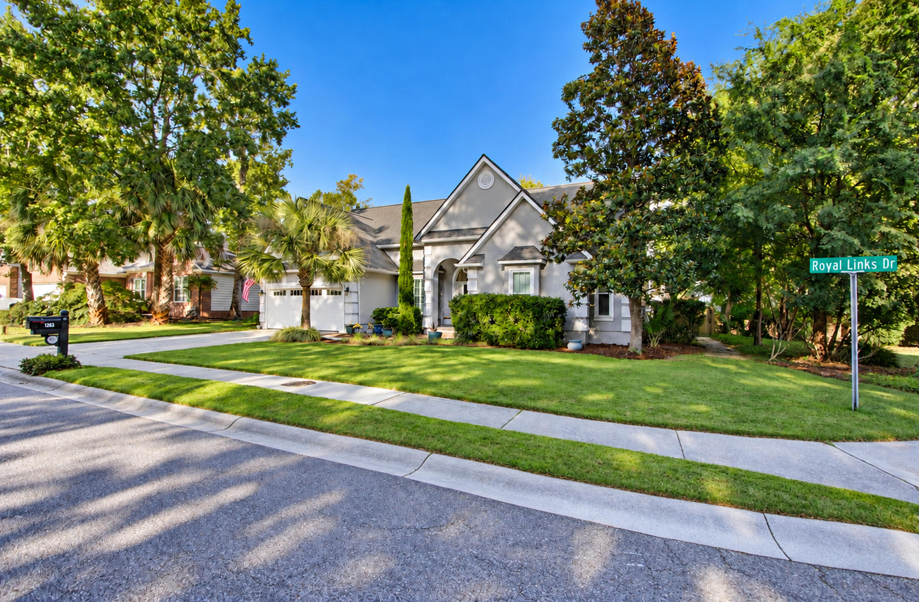 1203 Royal Links Drive