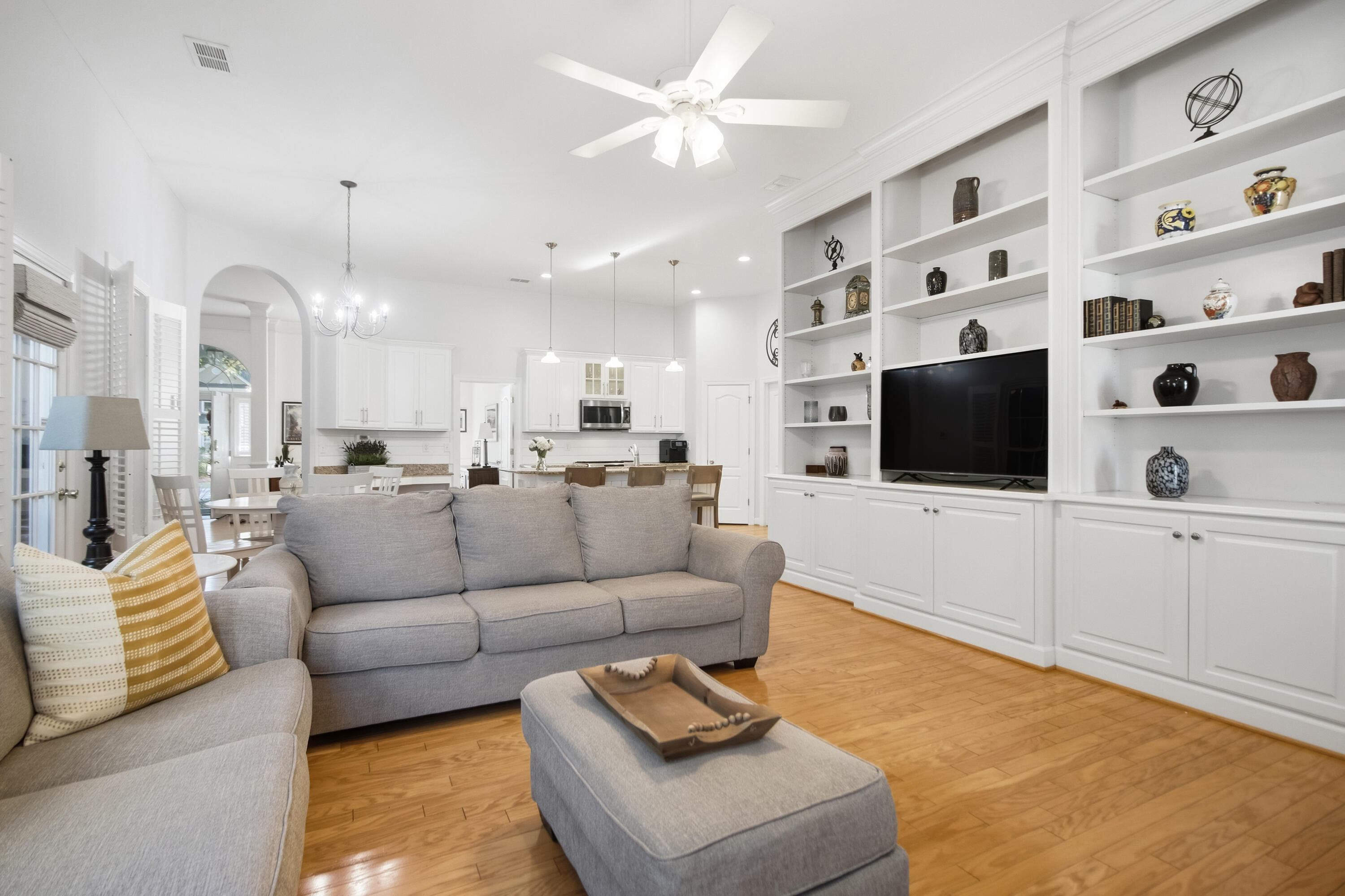 1203 Royal Links Drive