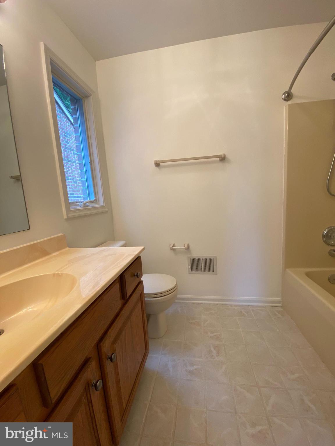 20419 Kings Crest Blvd