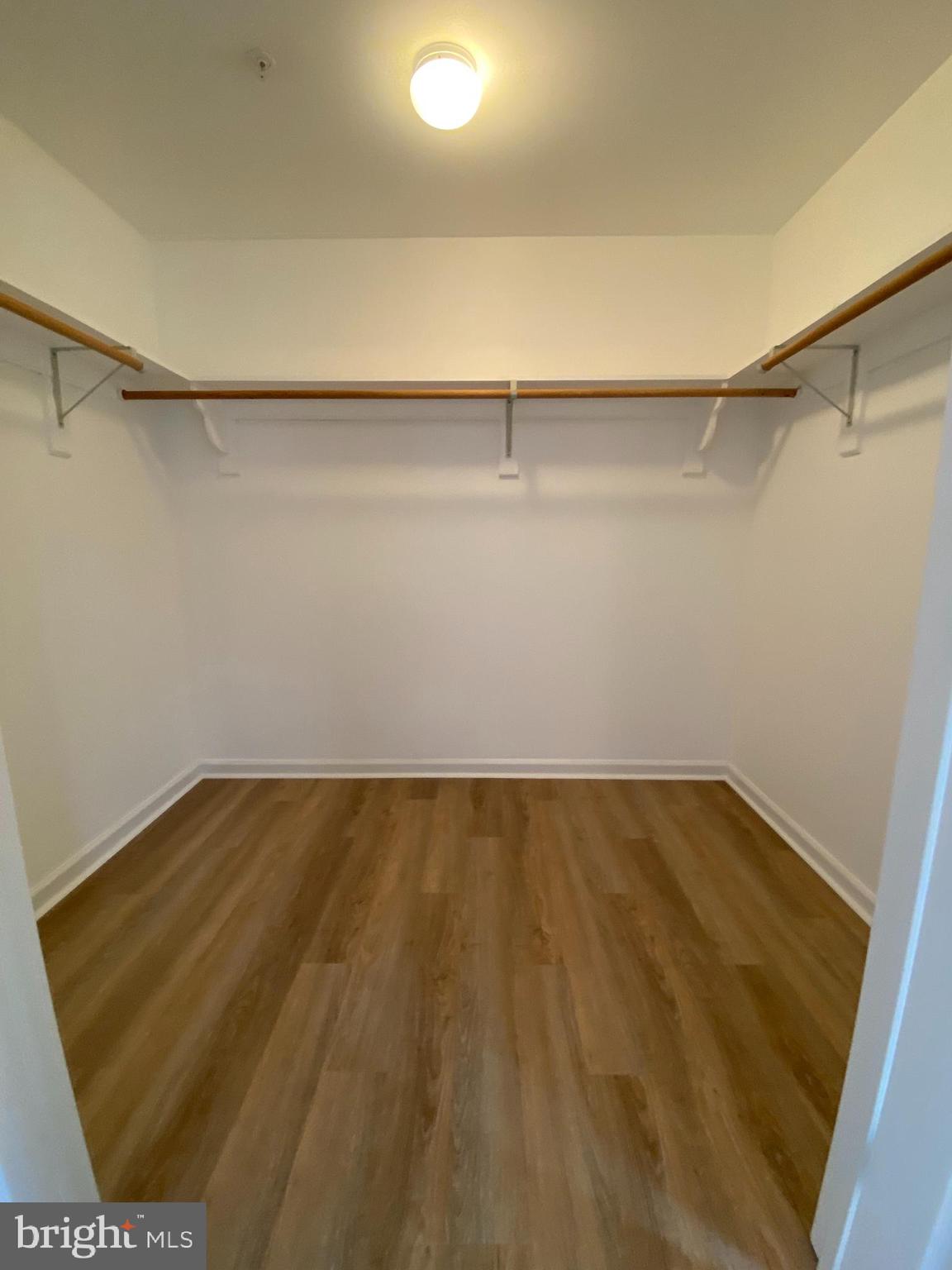 20419 Kings Crest Blvd