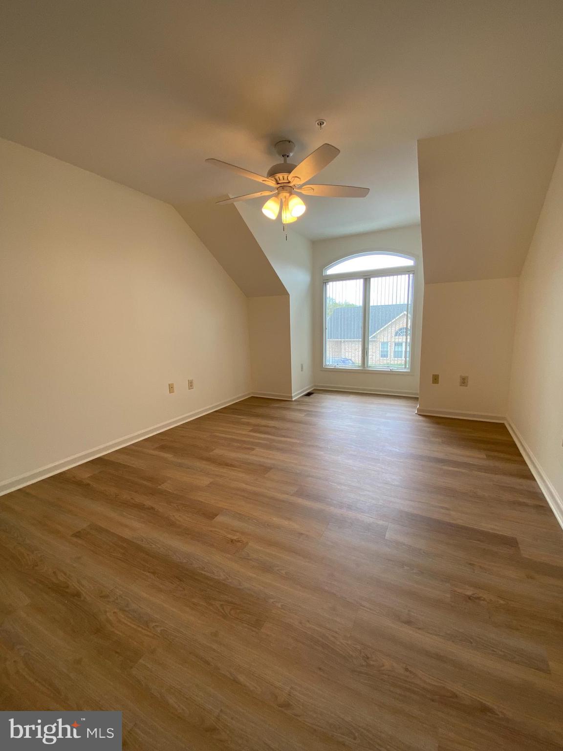 20419 Kings Crest Blvd