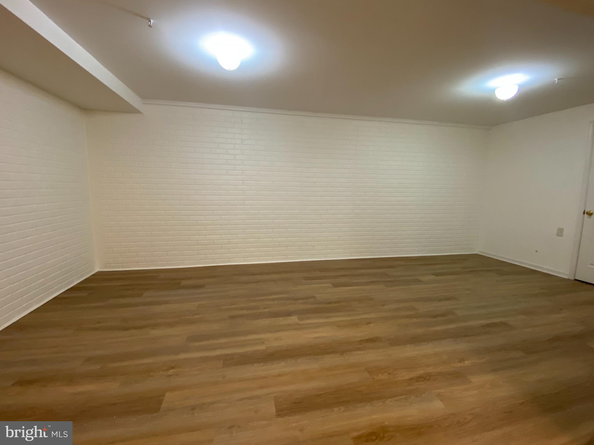 20419 Kings Crest Blvd