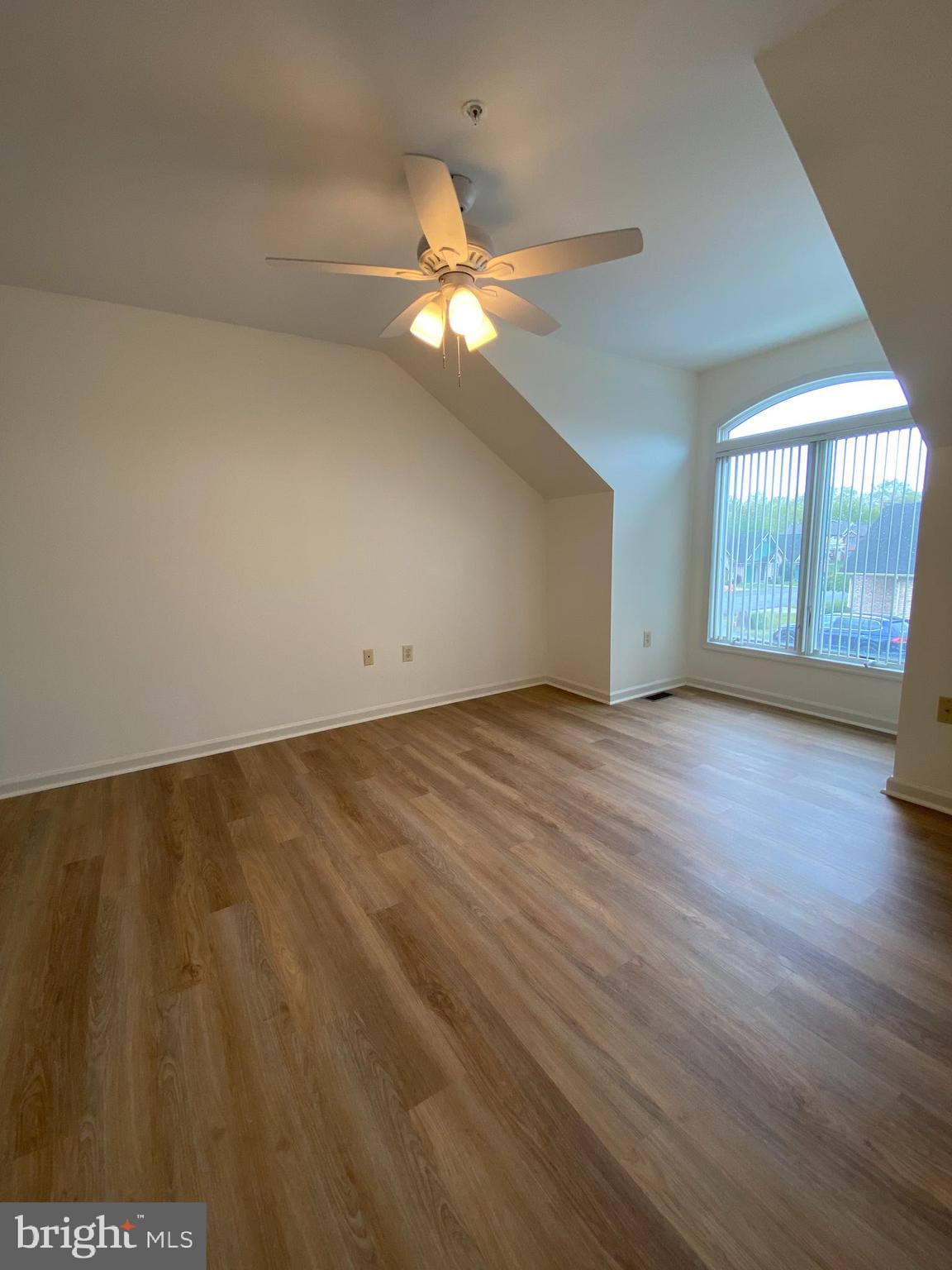 20419 Kings Crest Blvd