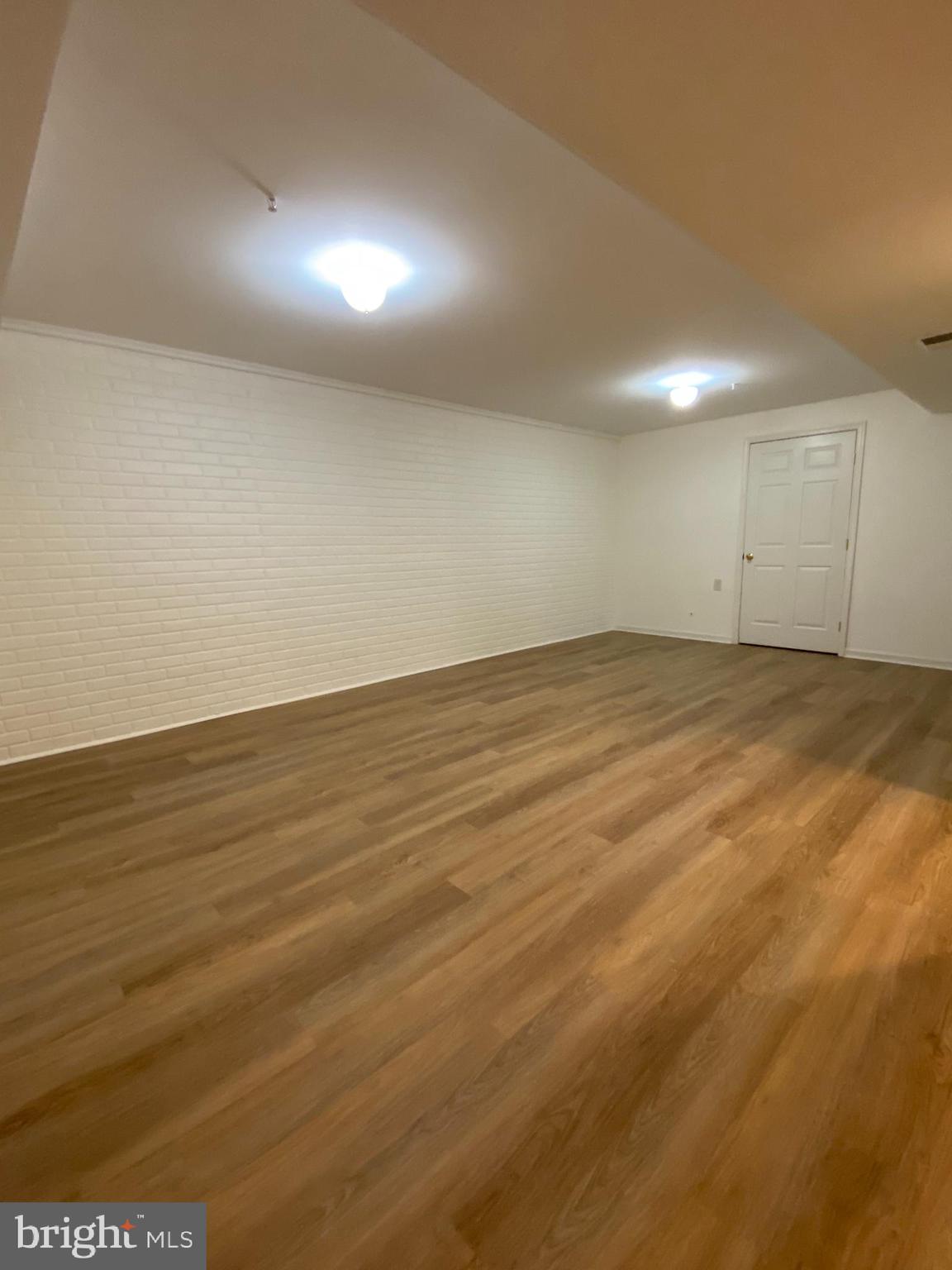 20419 Kings Crest Blvd