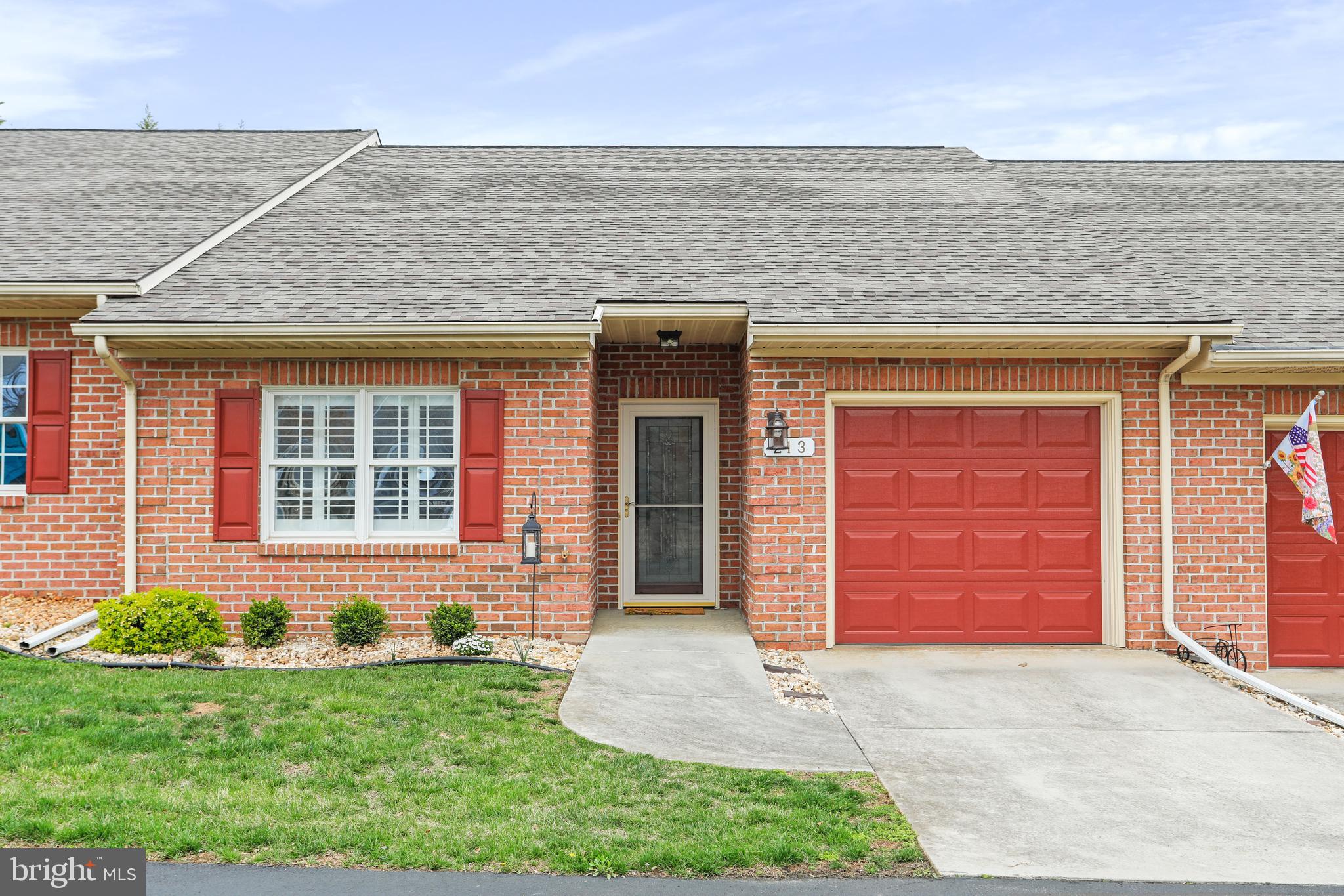 213 SUNBROOK LANE 69