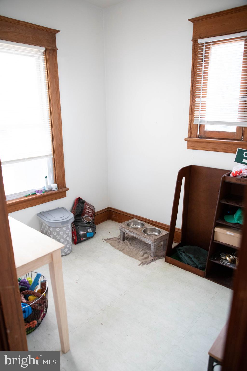 11120 GLENSIDE AVENUE