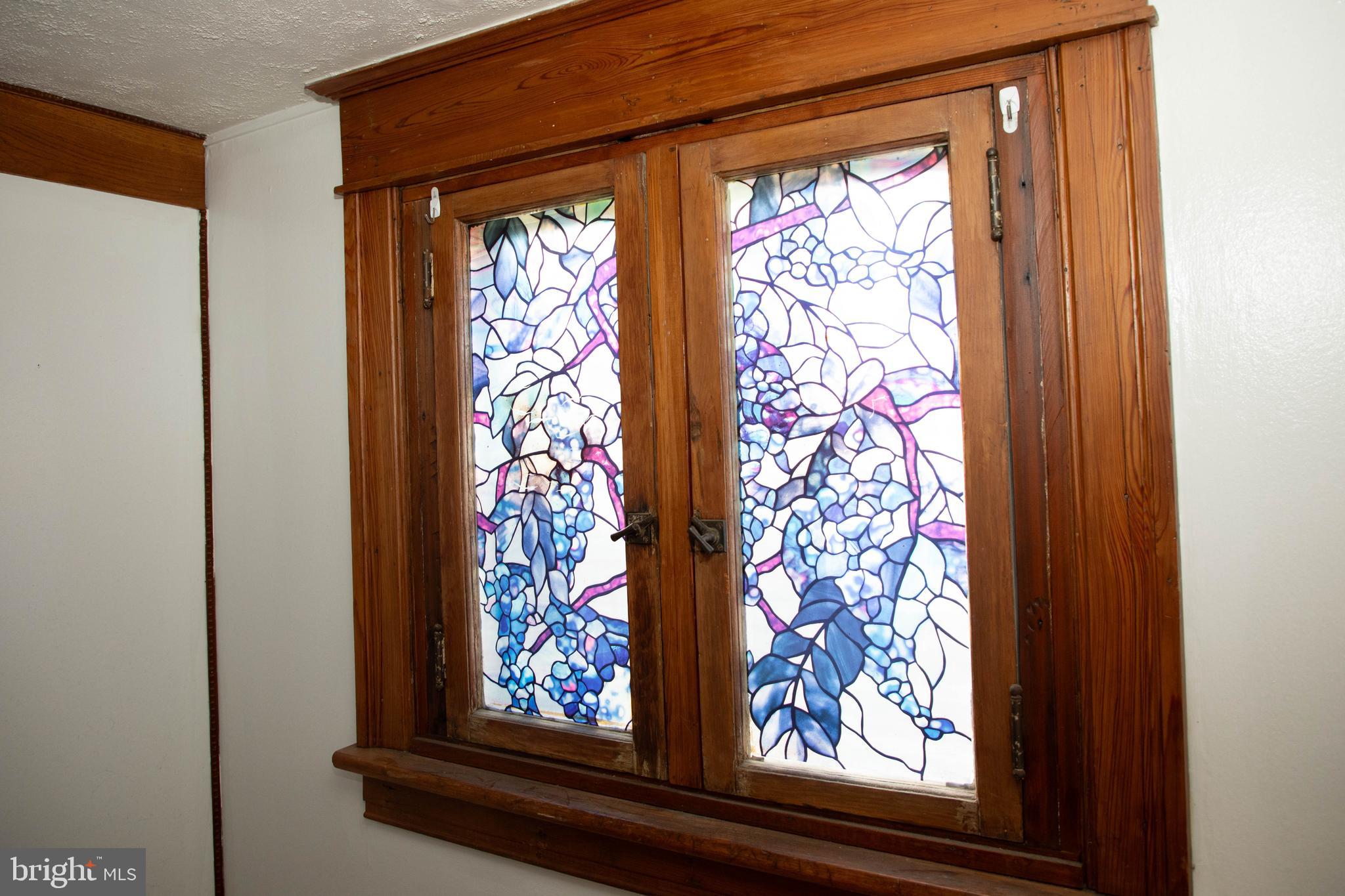 11120 GLENSIDE AVENUE