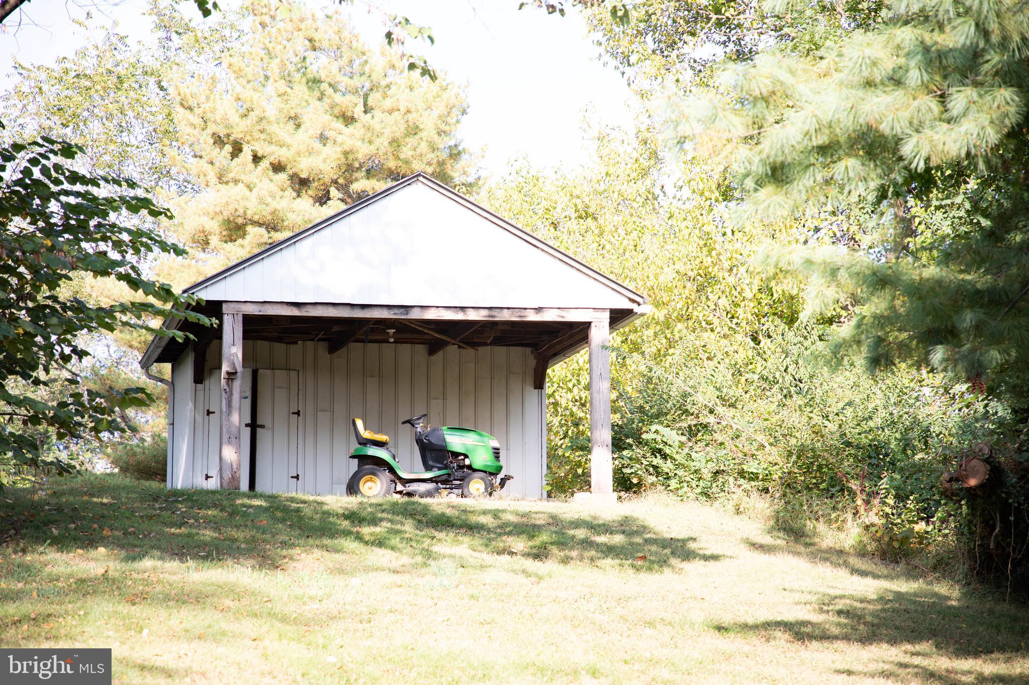 11120 GLENSIDE AVENUE