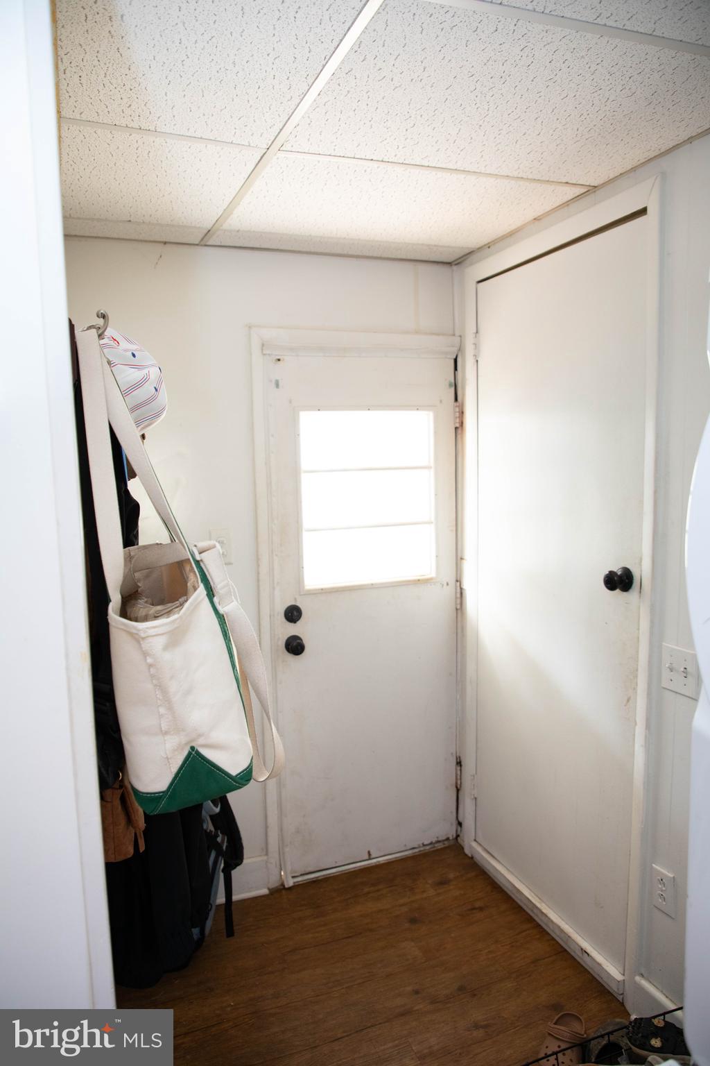 11120 GLENSIDE AVENUE