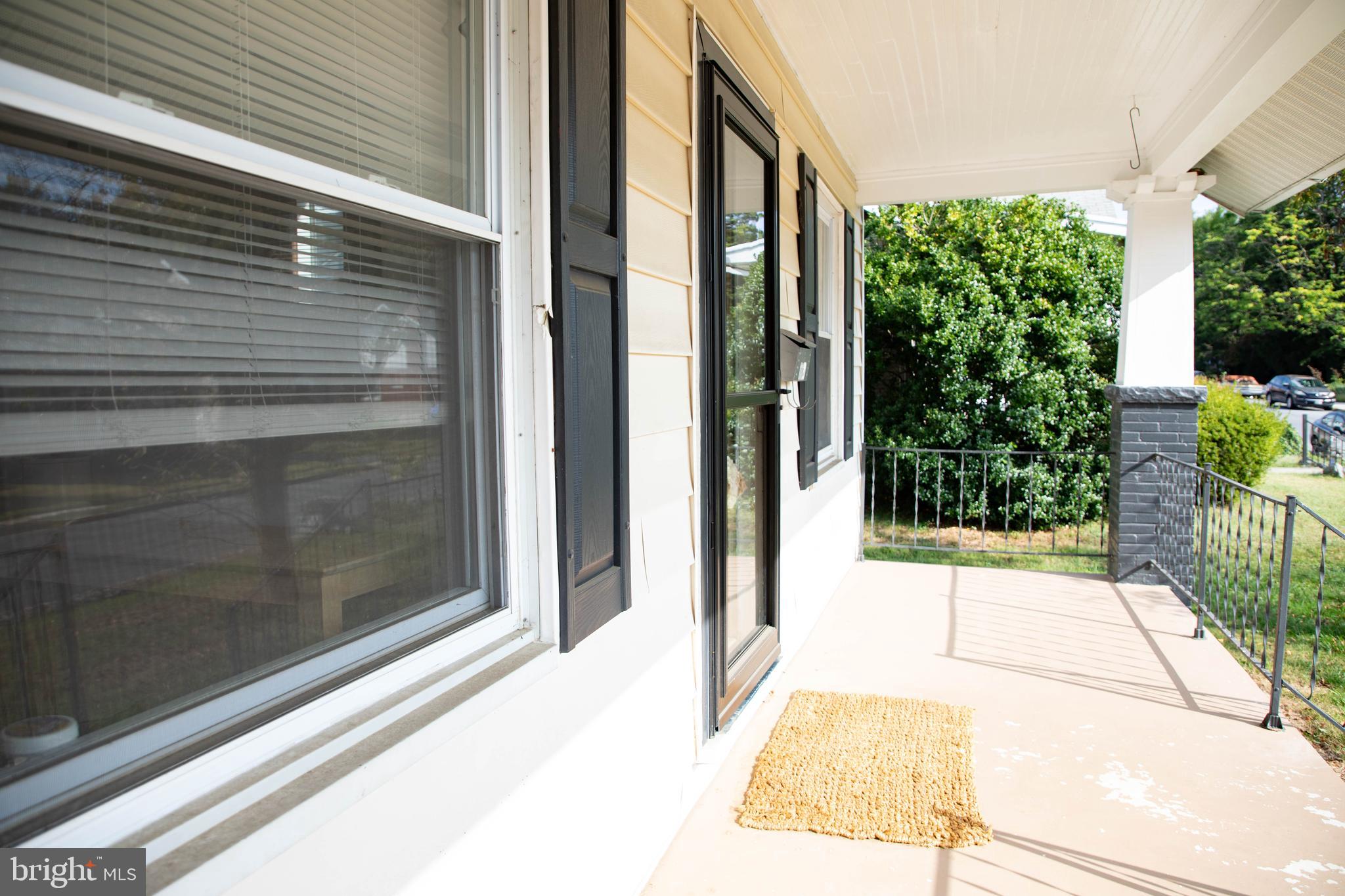 11120 GLENSIDE AVENUE