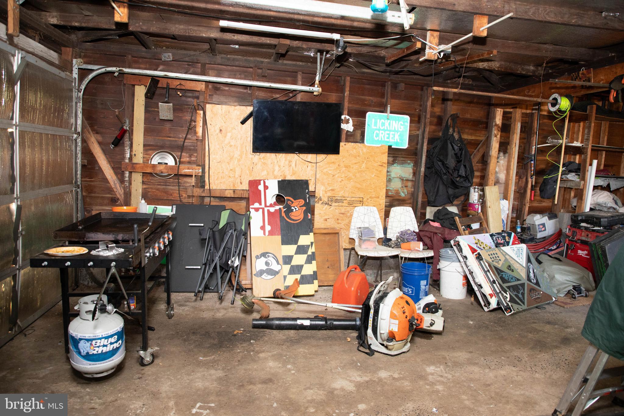 11120 GLENSIDE AVENUE