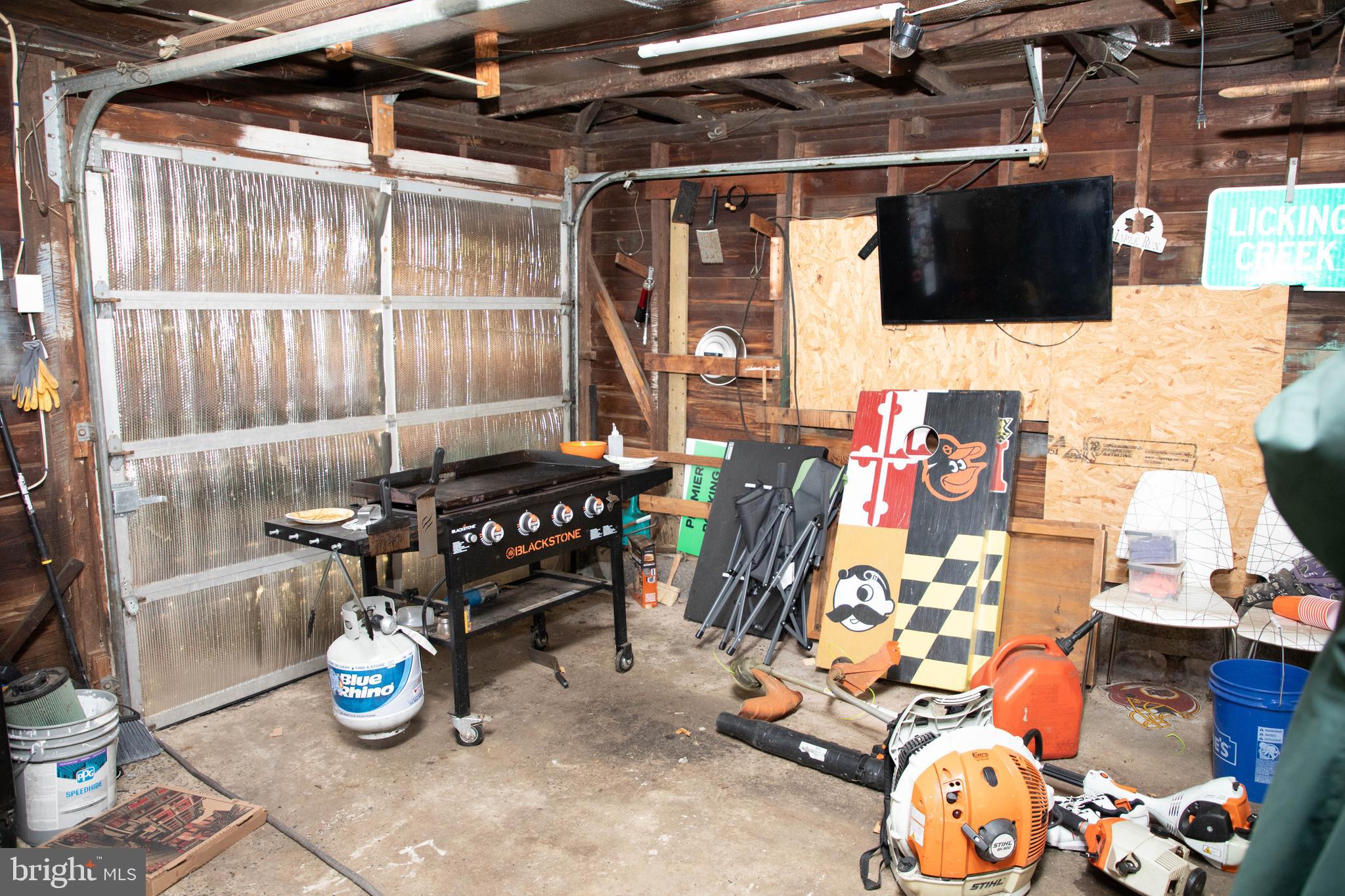 11120 GLENSIDE AVENUE