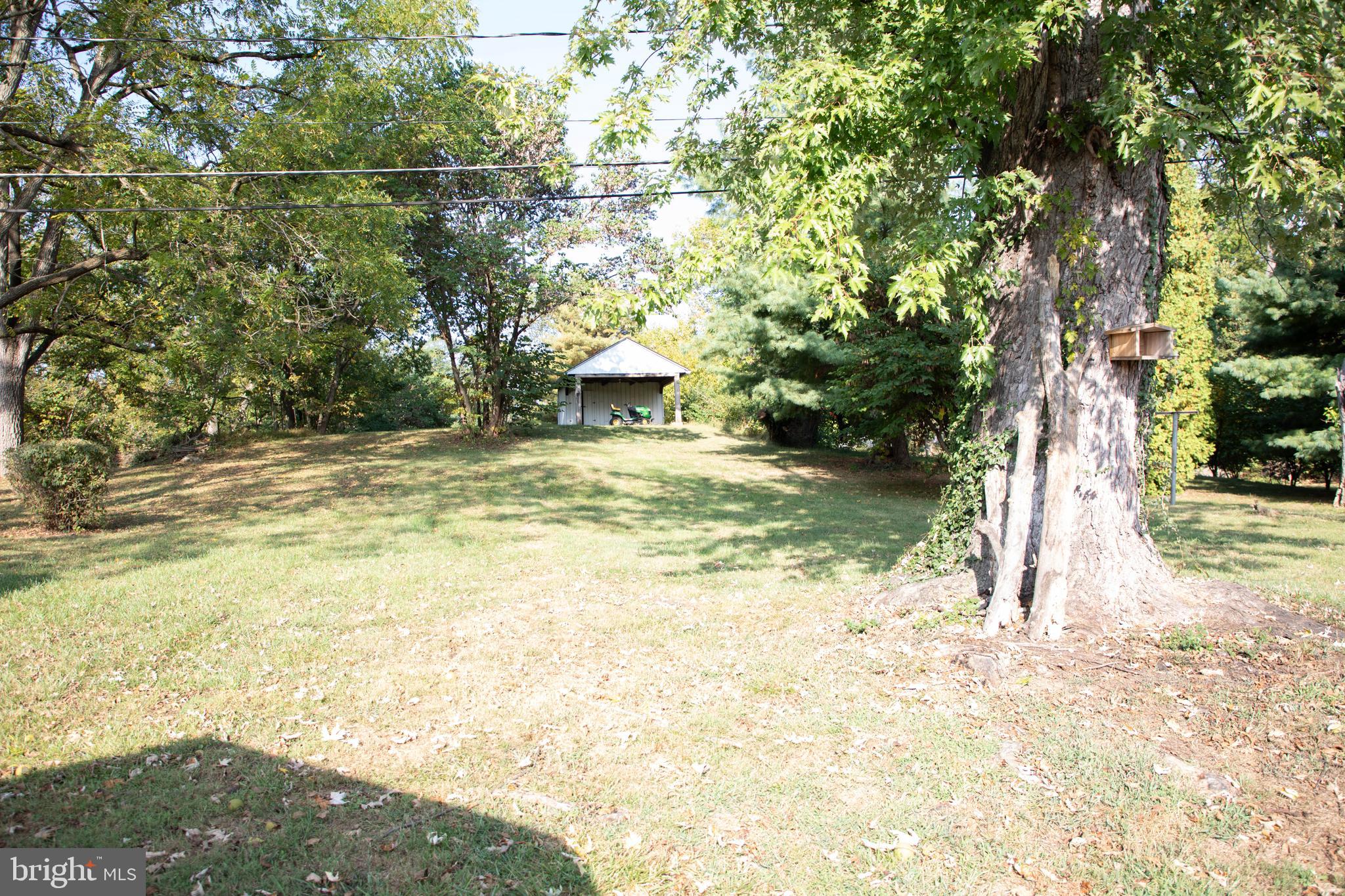 11120 GLENSIDE AVENUE